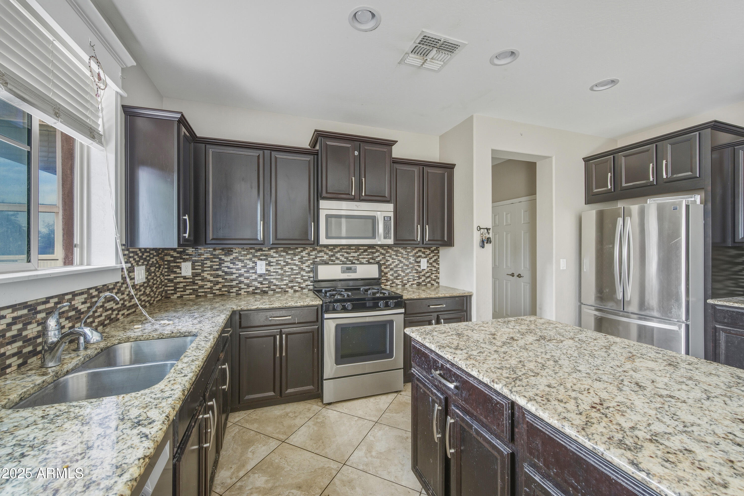 15141 W ALEXANDRIA Way