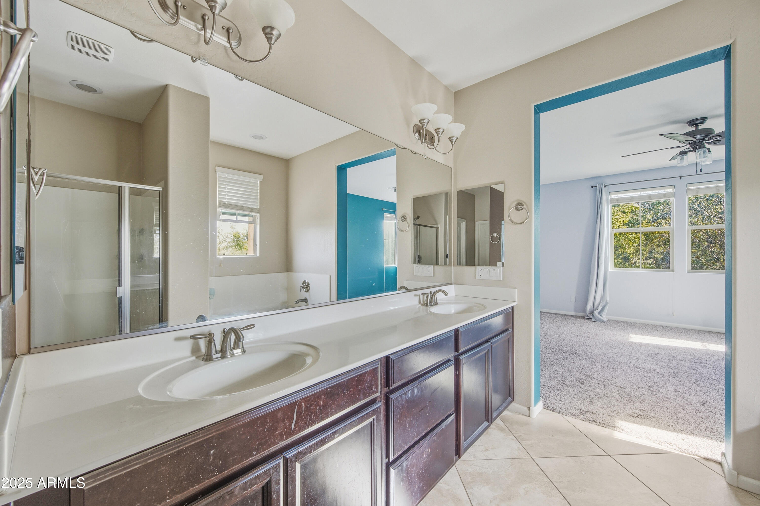 15141 W ALEXANDRIA Way