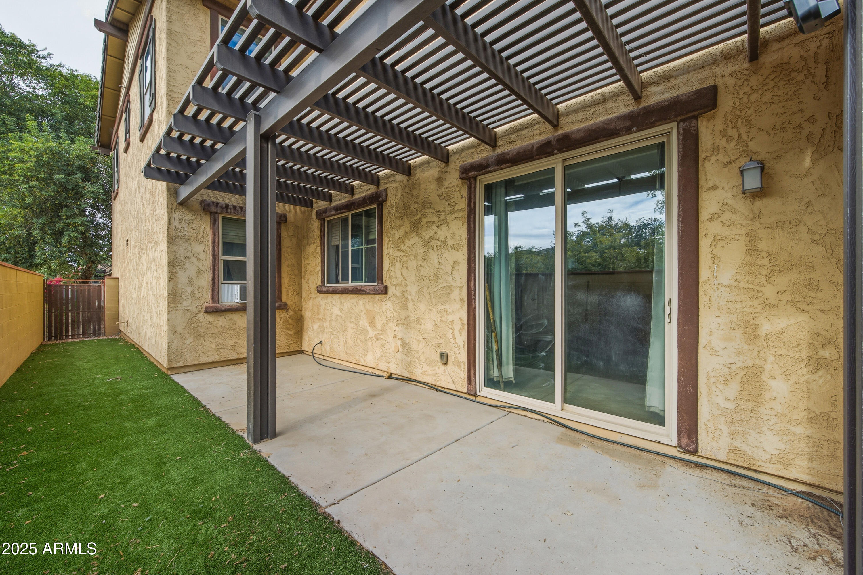 15141 W ALEXANDRIA Way