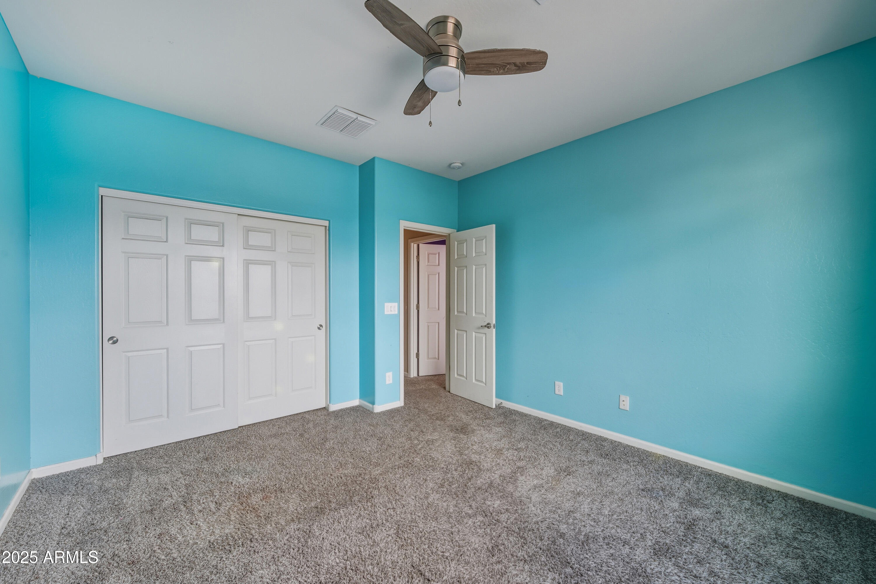 15141 W ALEXANDRIA Way