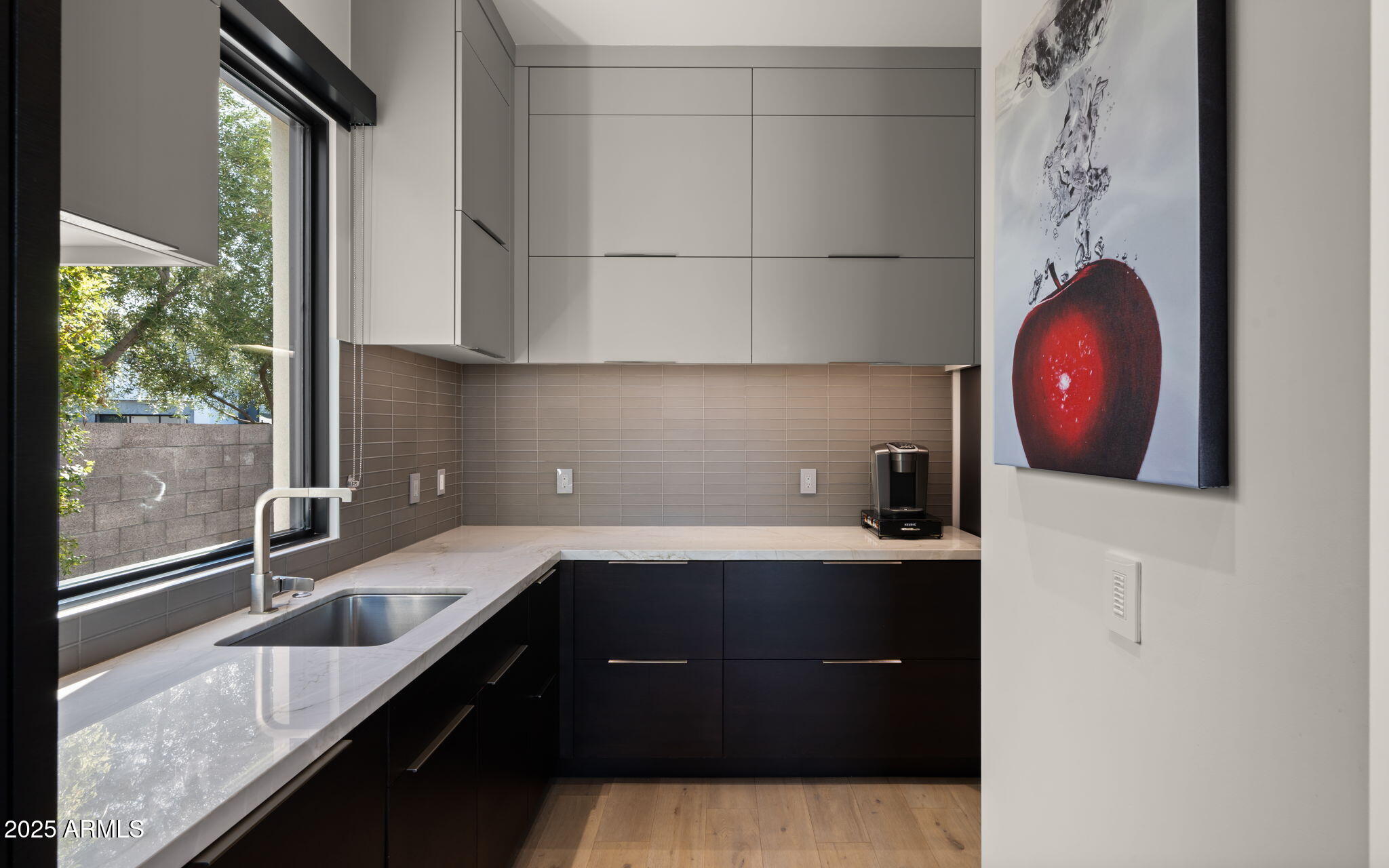 6962 E CACTUS WREN Road