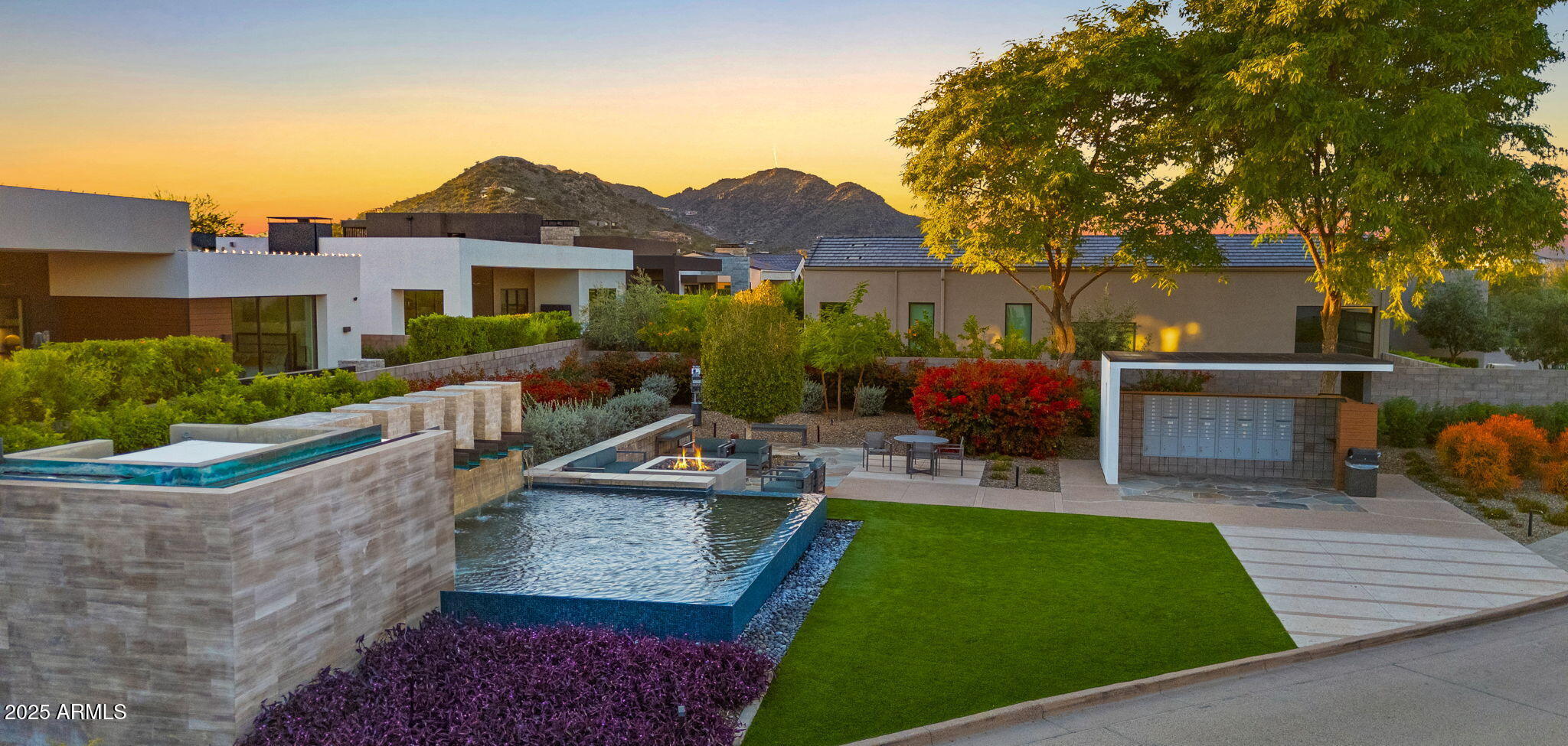 6962 E CACTUS WREN Road