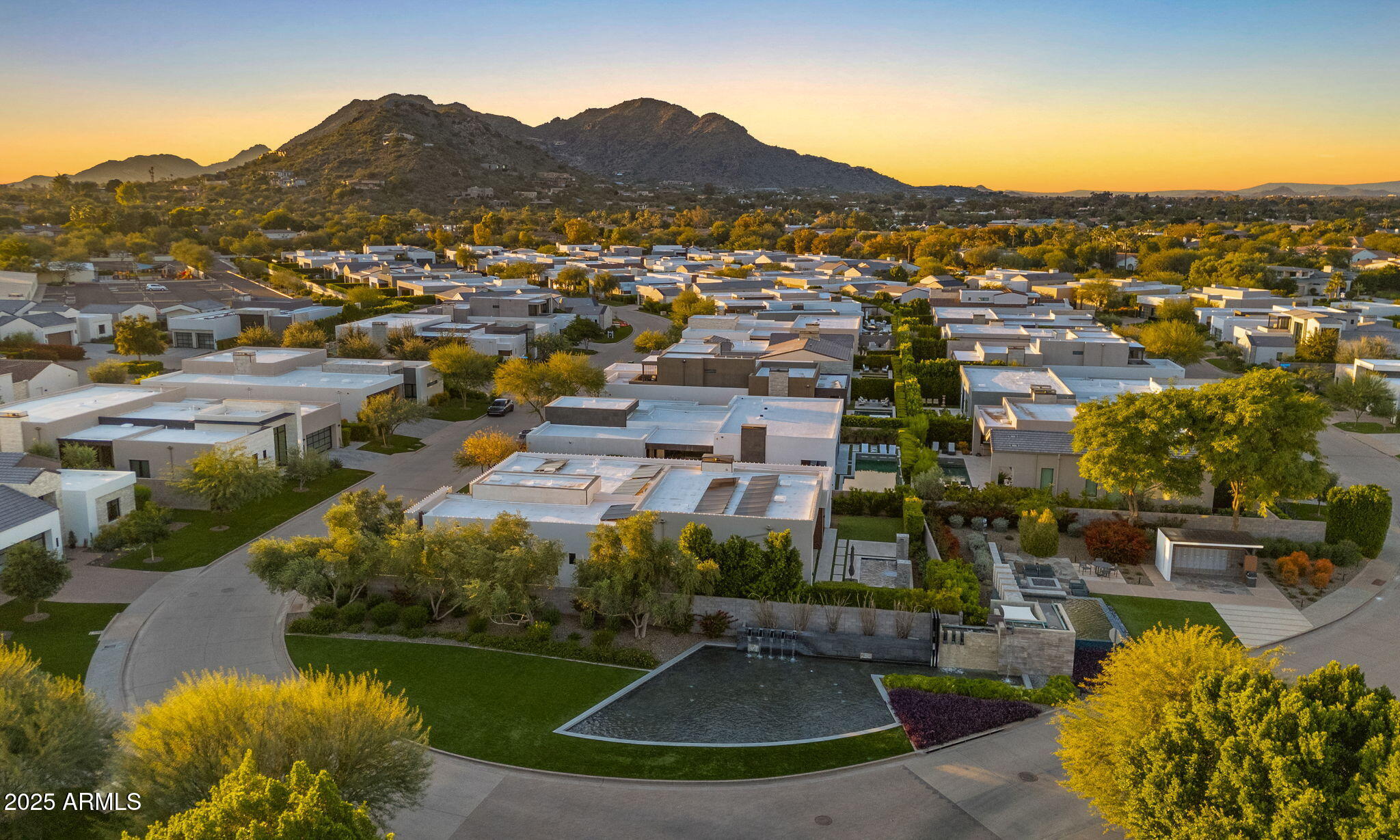 6962 E CACTUS WREN Road