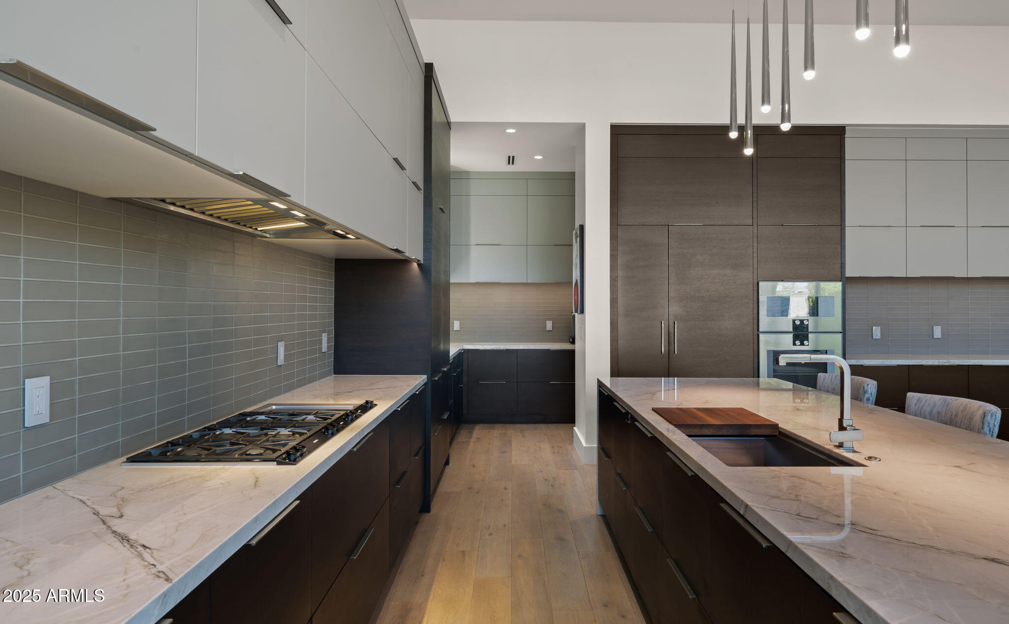 6962 E CACTUS WREN Road