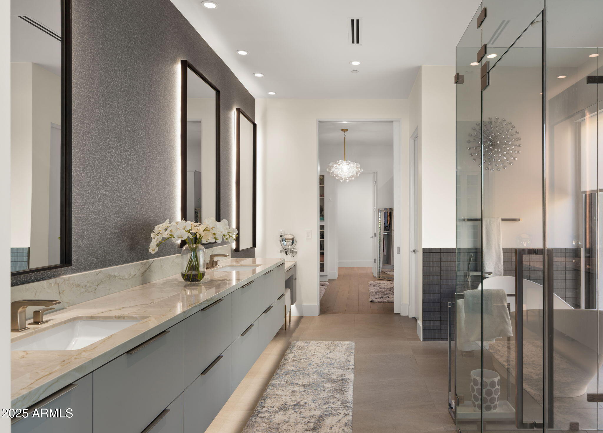 6962 E CACTUS WREN Road