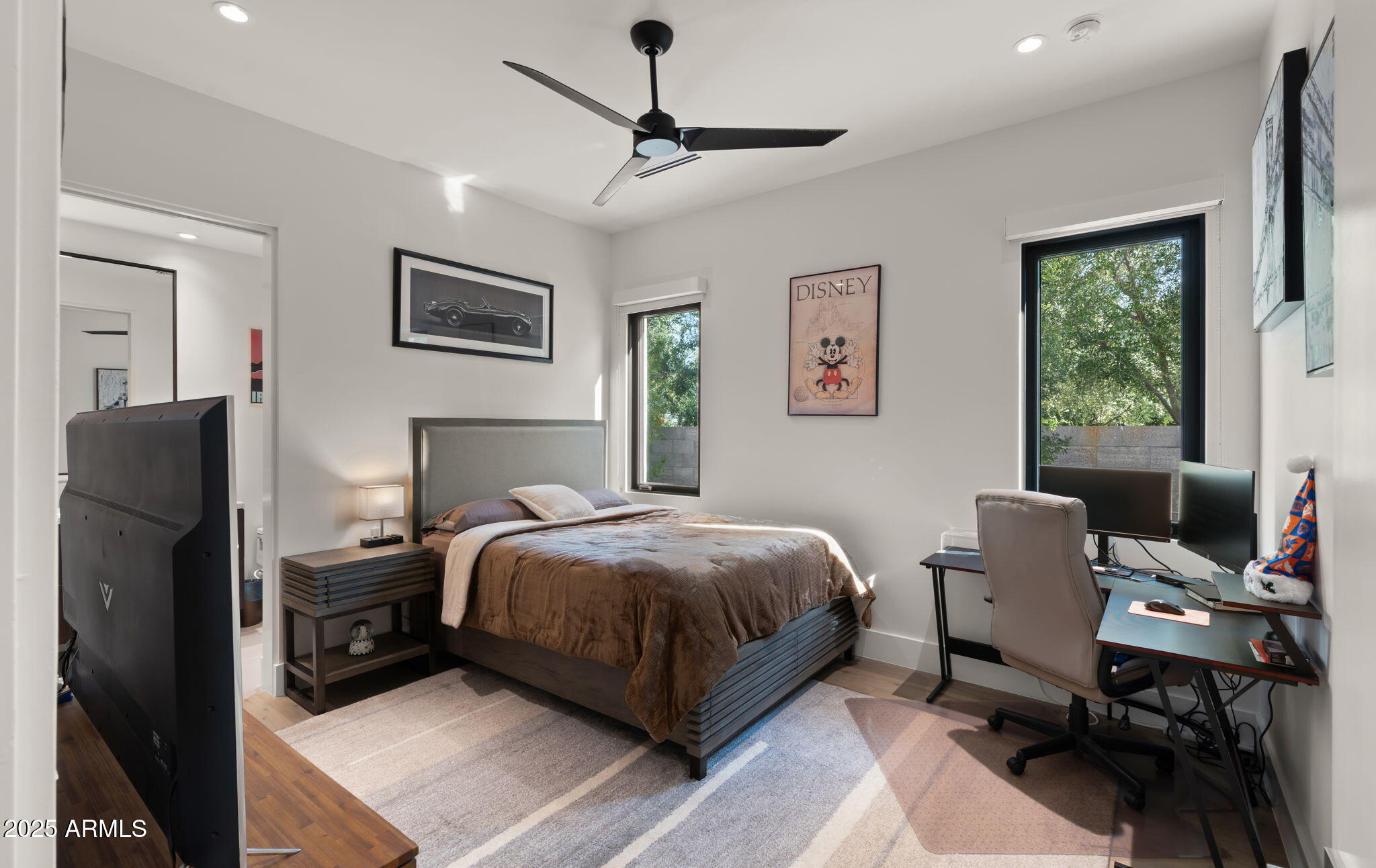 6962 E CACTUS WREN Road