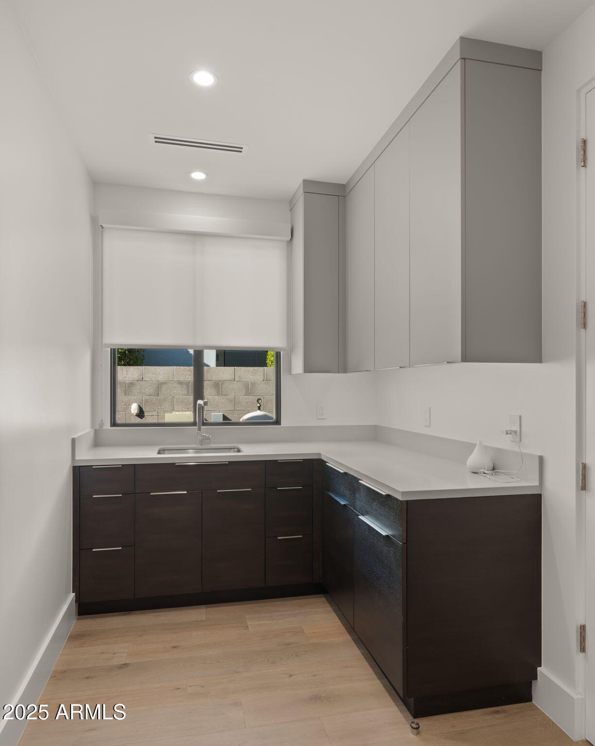 6962 E CACTUS WREN Road