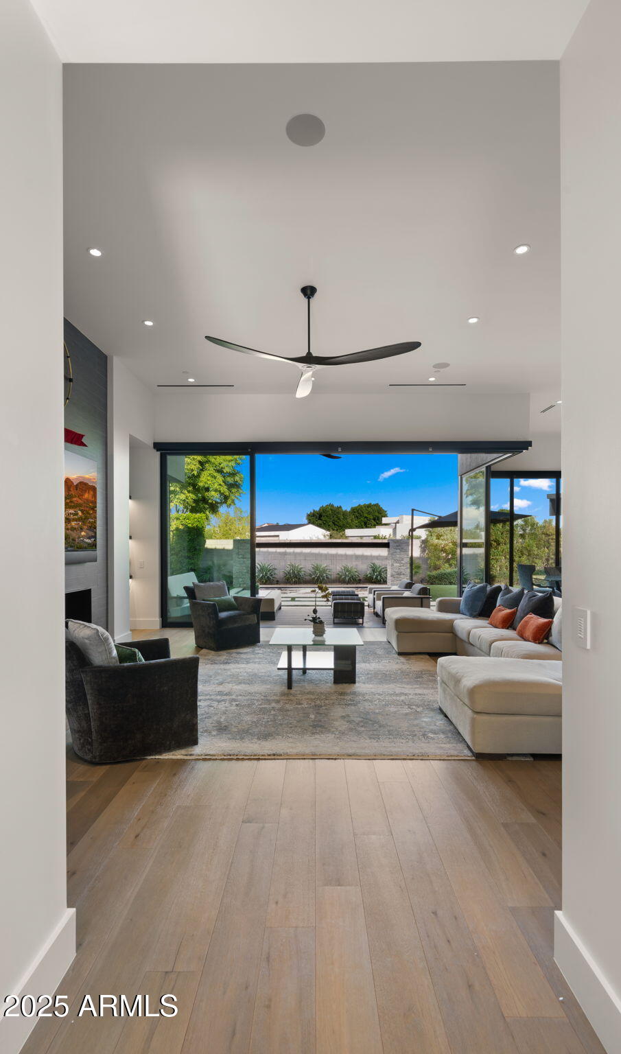 6962 E CACTUS WREN Road