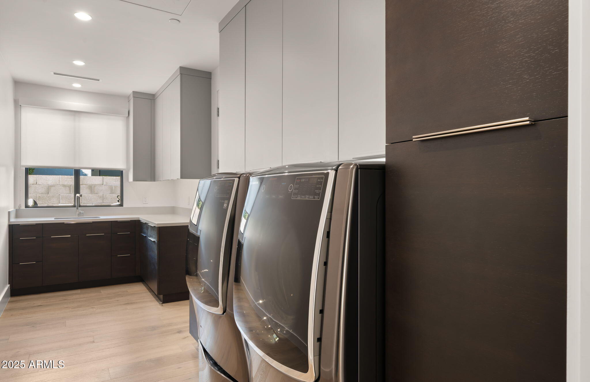 6962 E CACTUS WREN Road