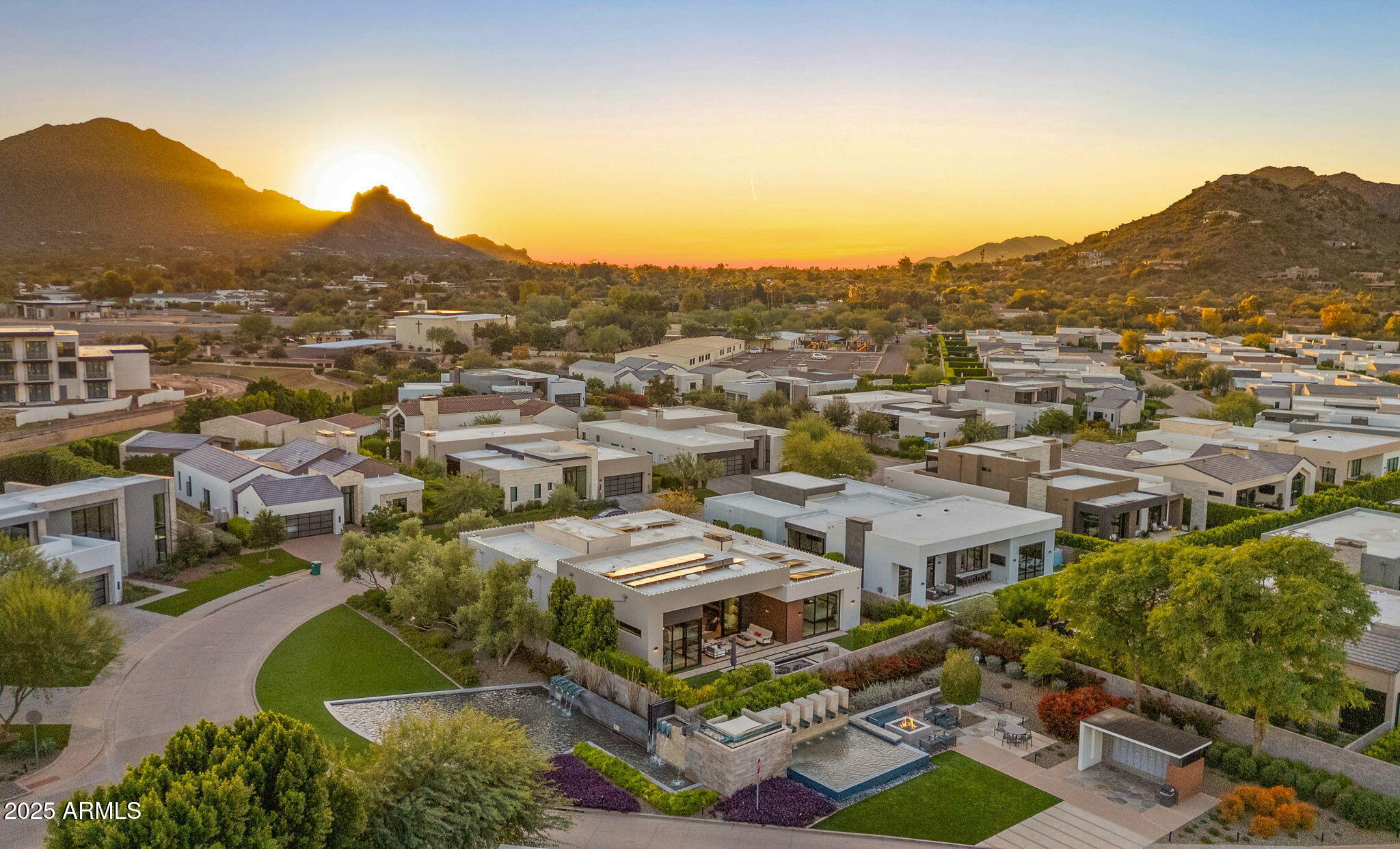 6962 E CACTUS WREN Road