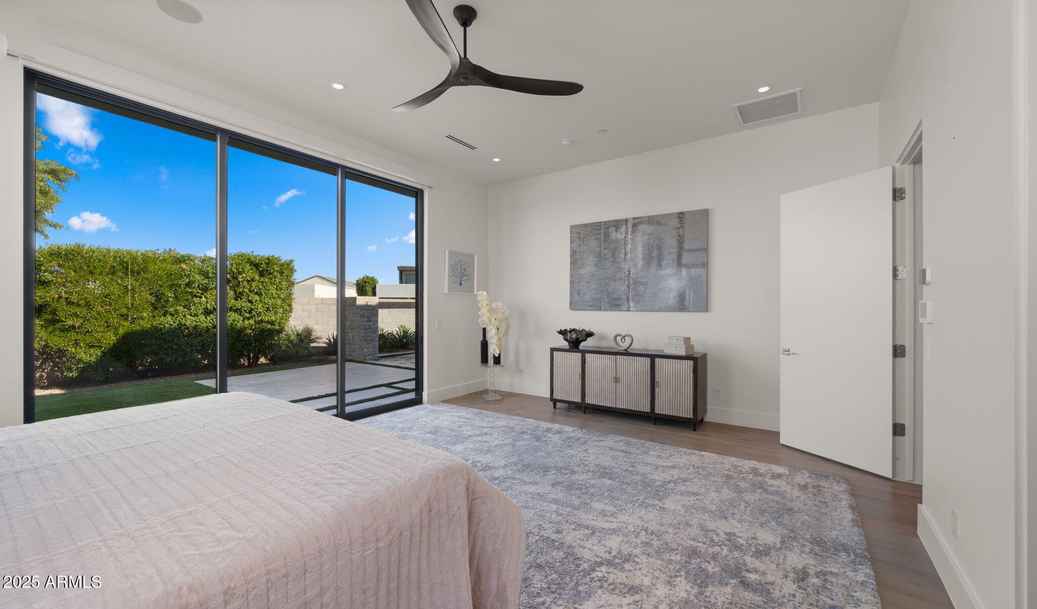 6962 E CACTUS WREN Road