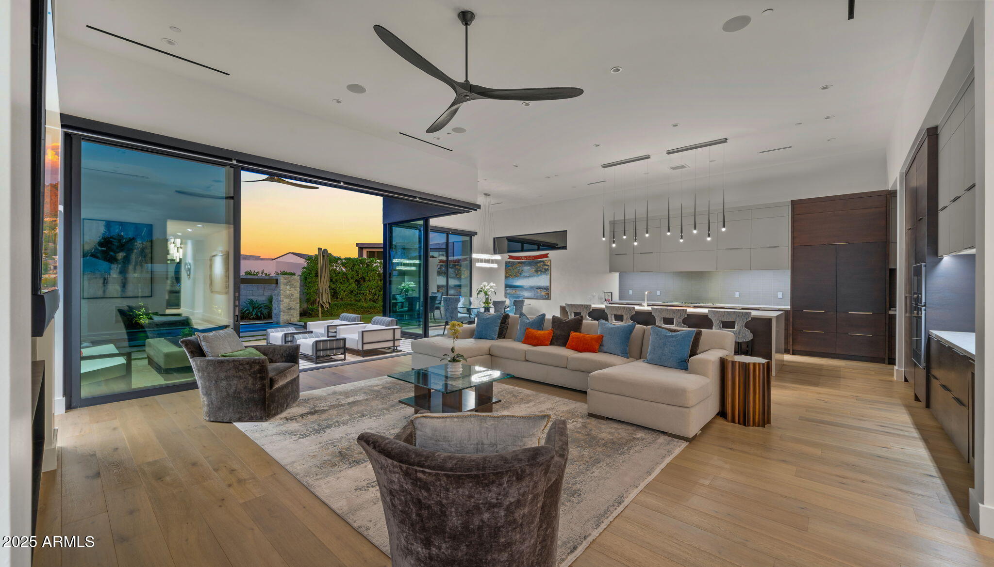 6962 E CACTUS WREN Road