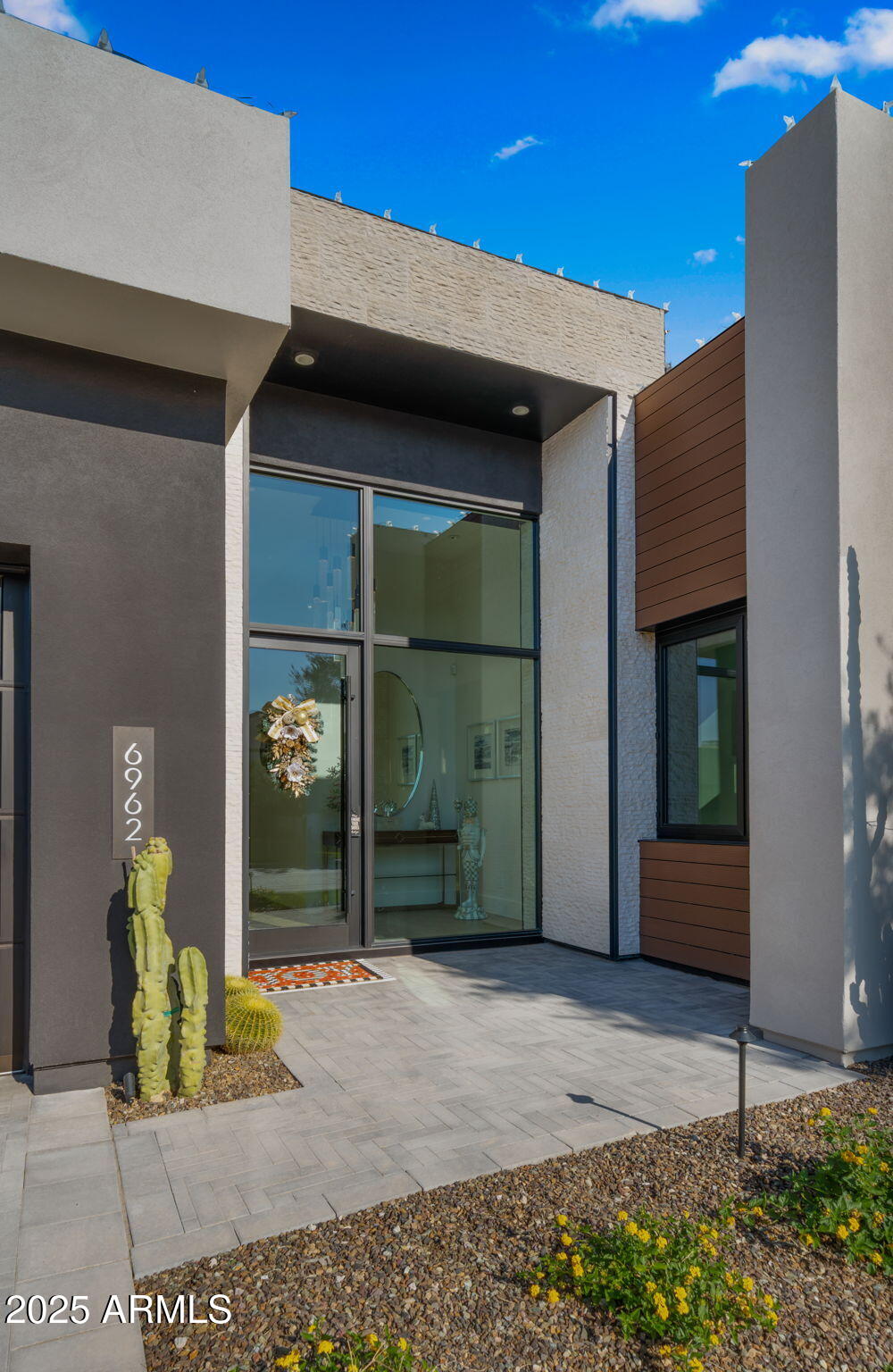 6962 E CACTUS WREN Road