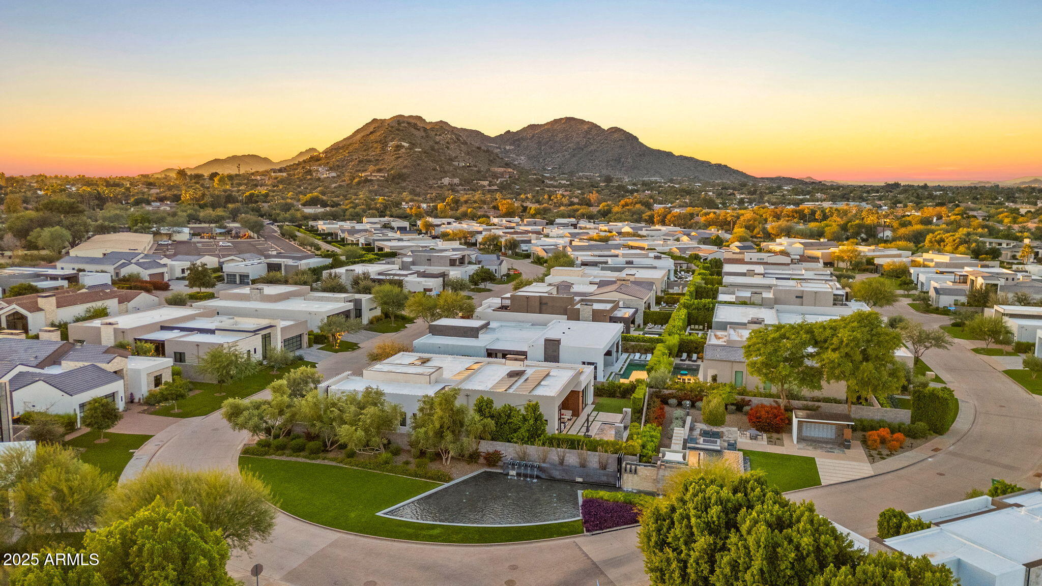 6962 E CACTUS WREN Road