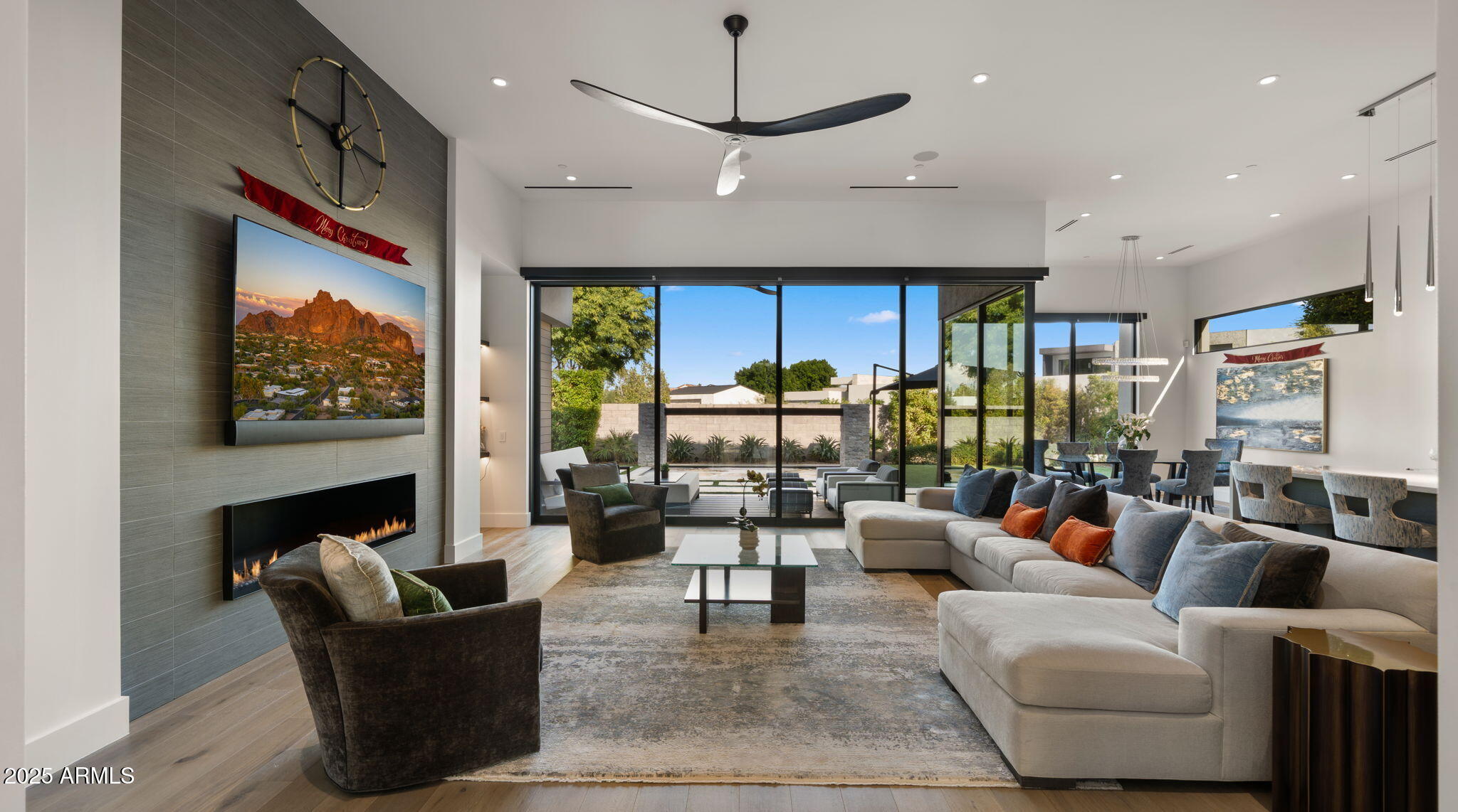 6962 E CACTUS WREN Road