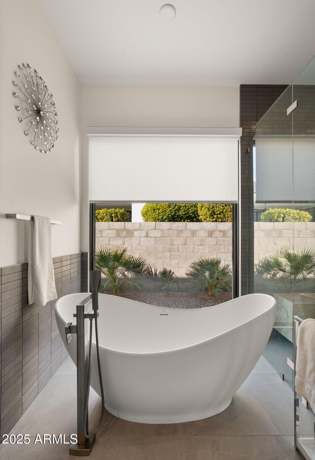 6962 E CACTUS WREN Road