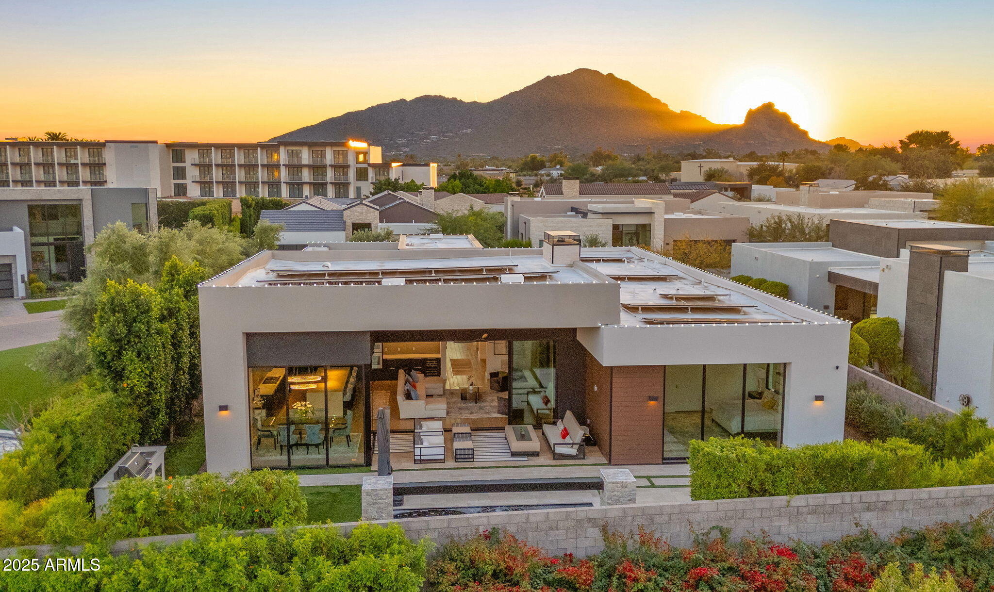 6962 E CACTUS WREN Road