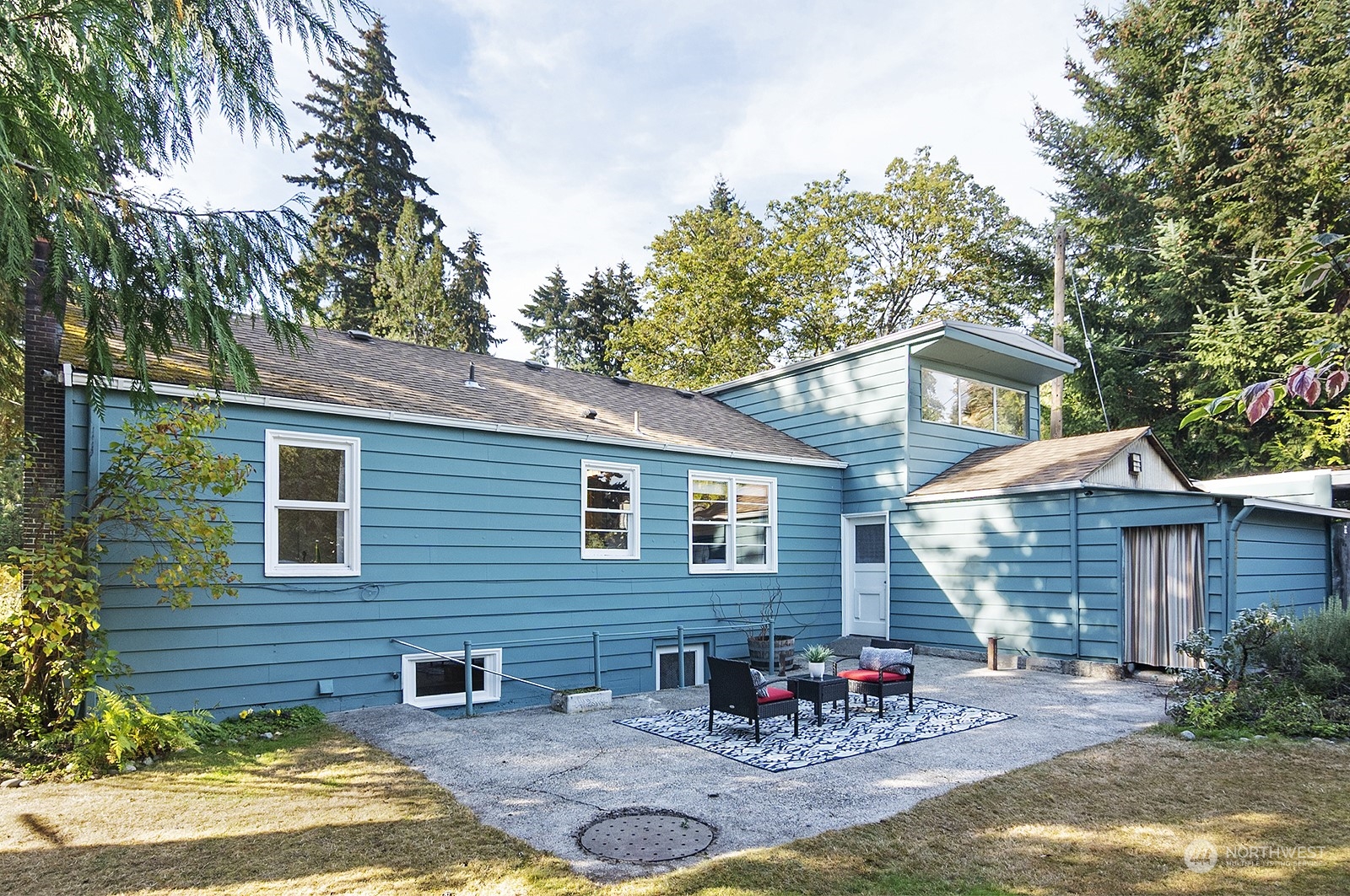 10708 17th Avenue NE
