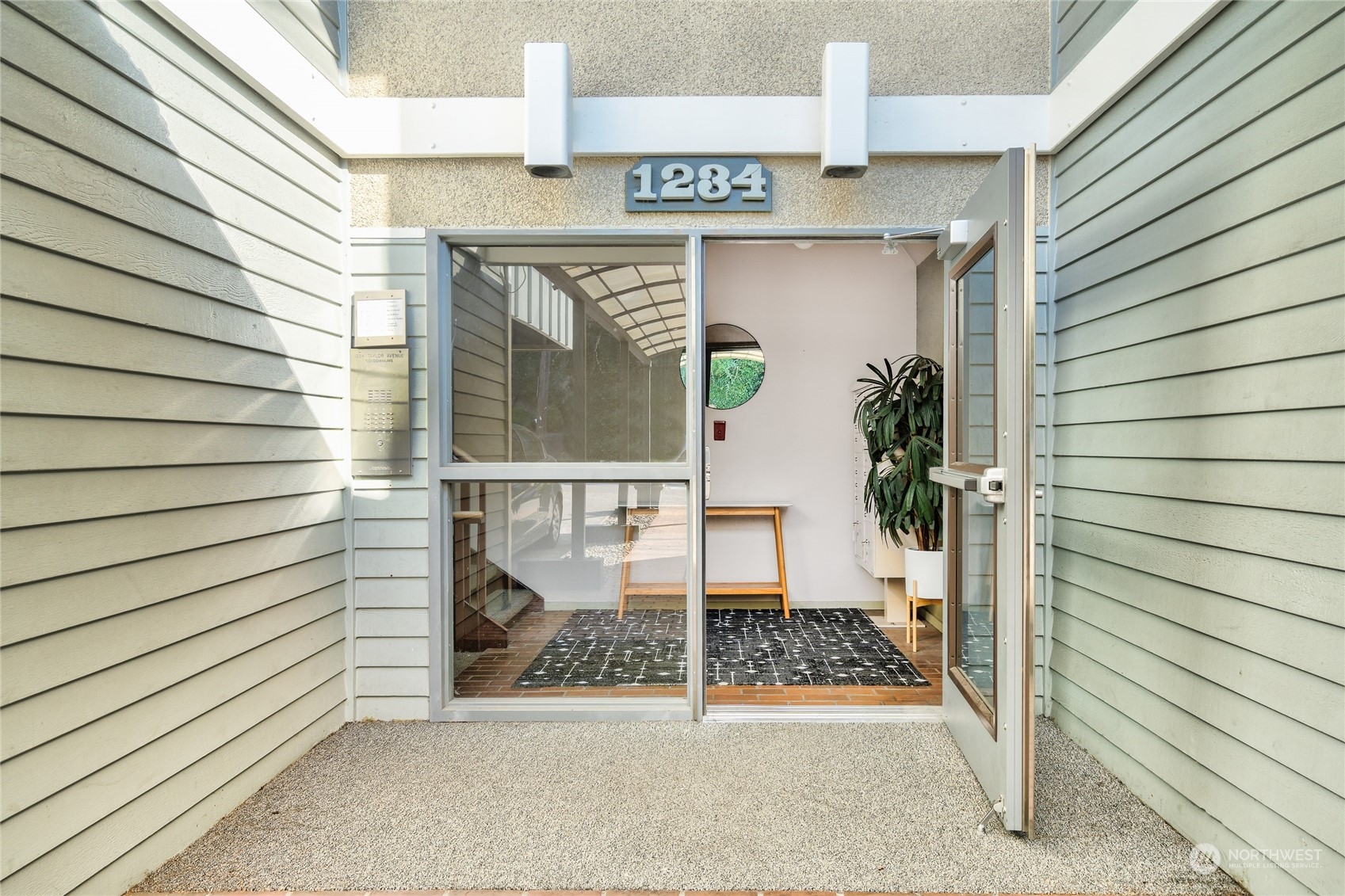 1234 Taylor Avenue N #202