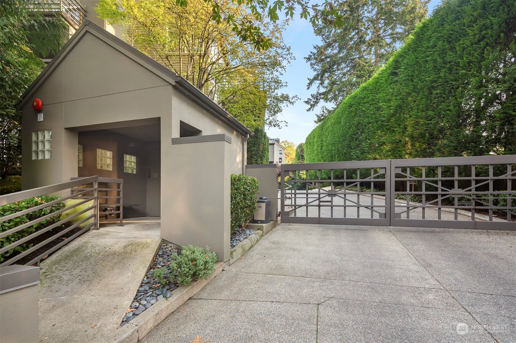 501 Kirkland Avenue Unit: 204