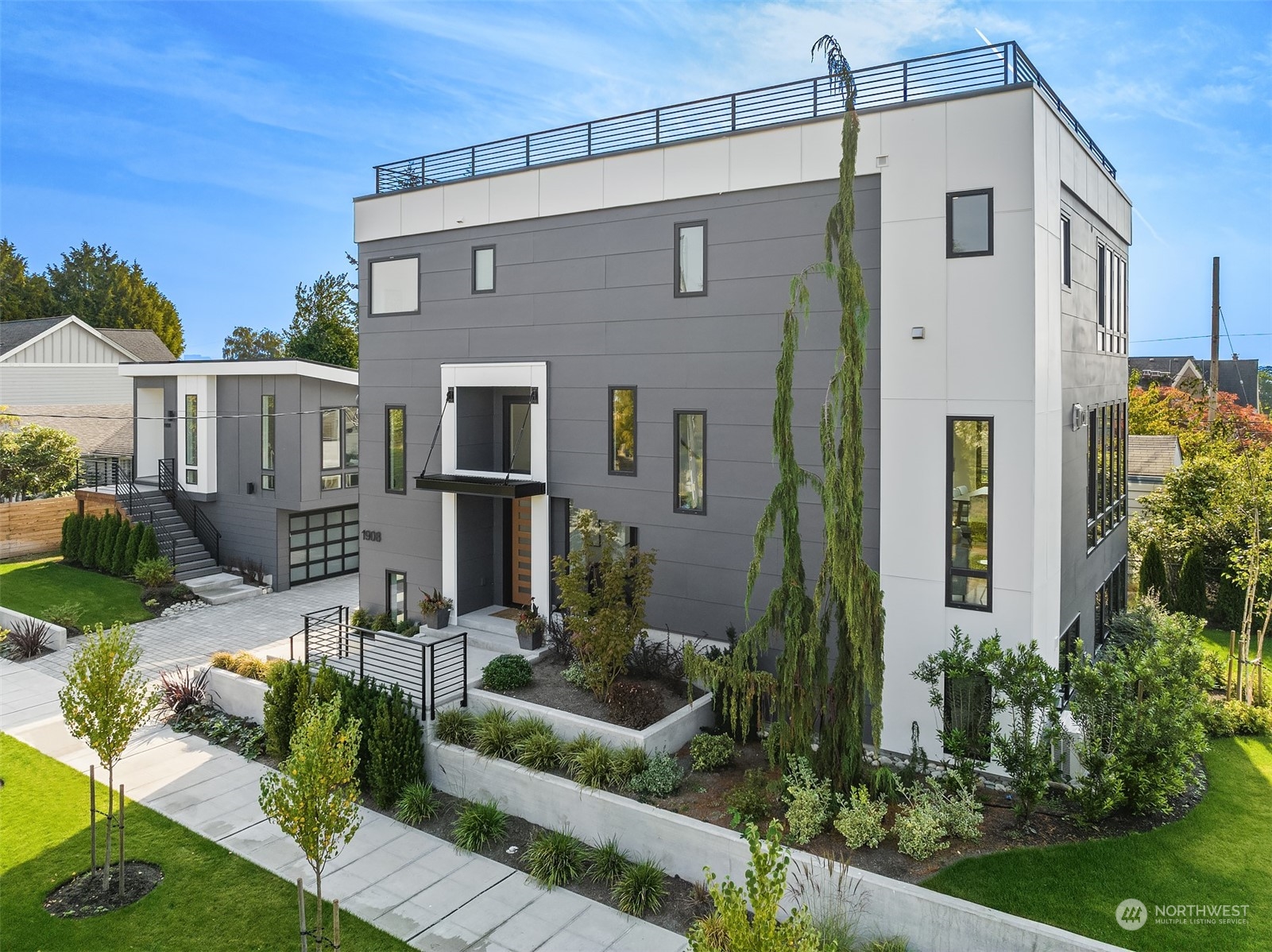1908 28th Avenue W