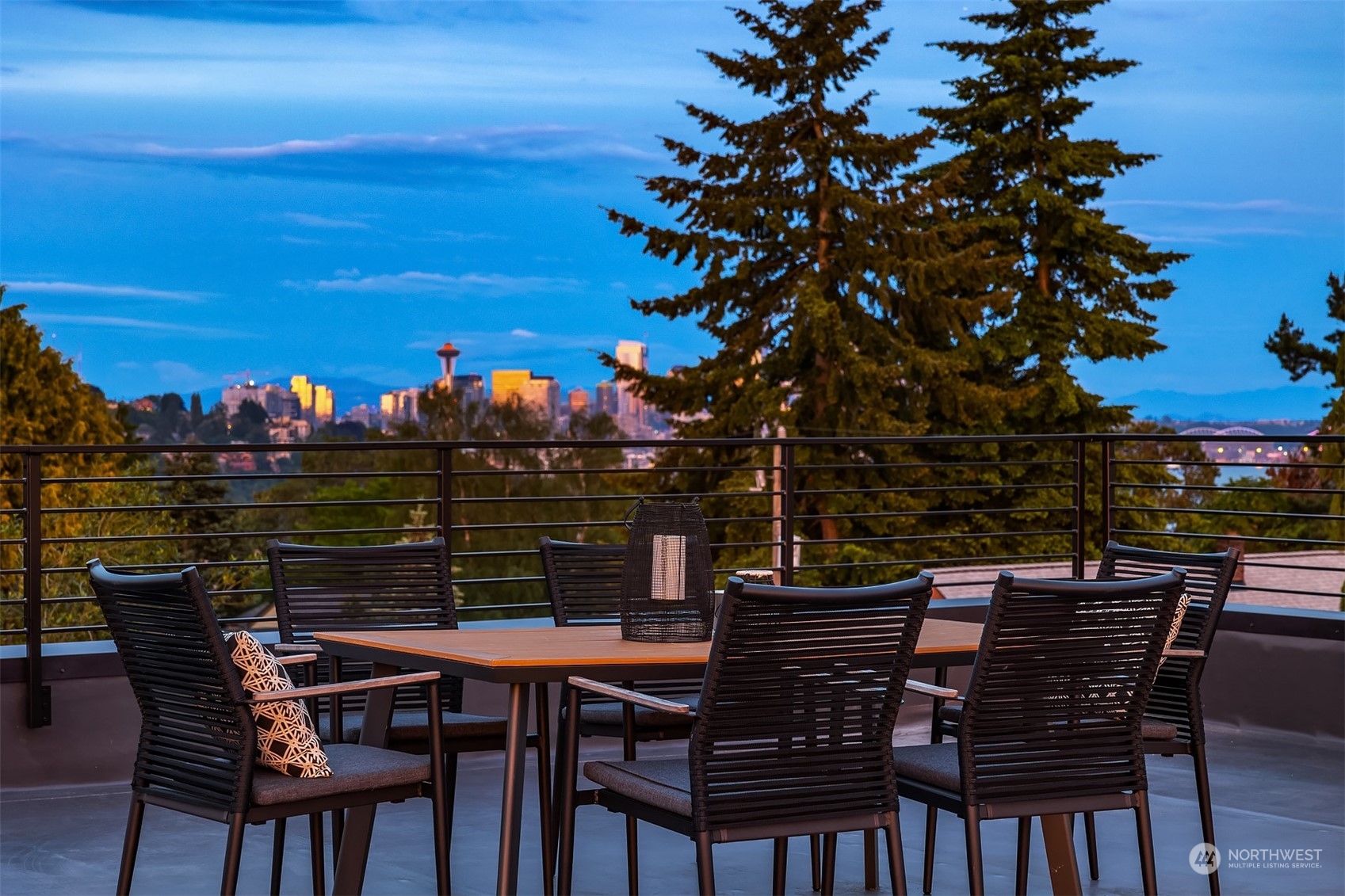 1908 28th Avenue W