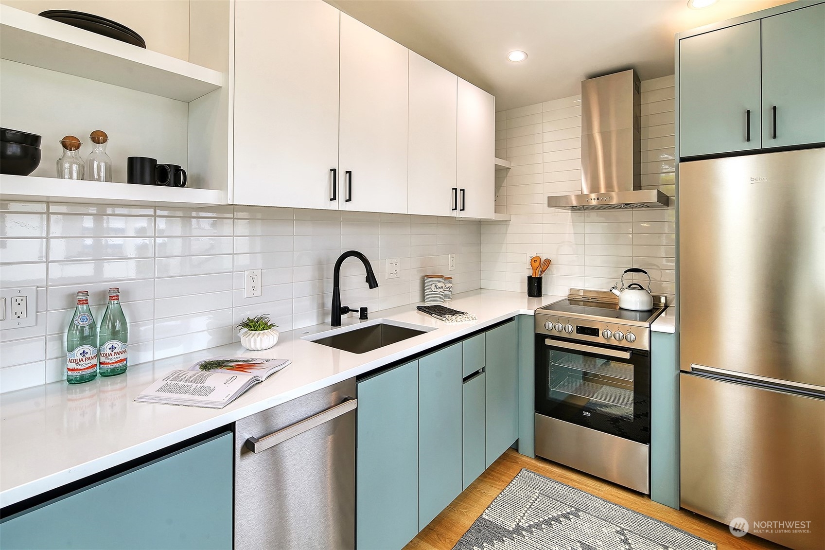 1908 28th Avenue W