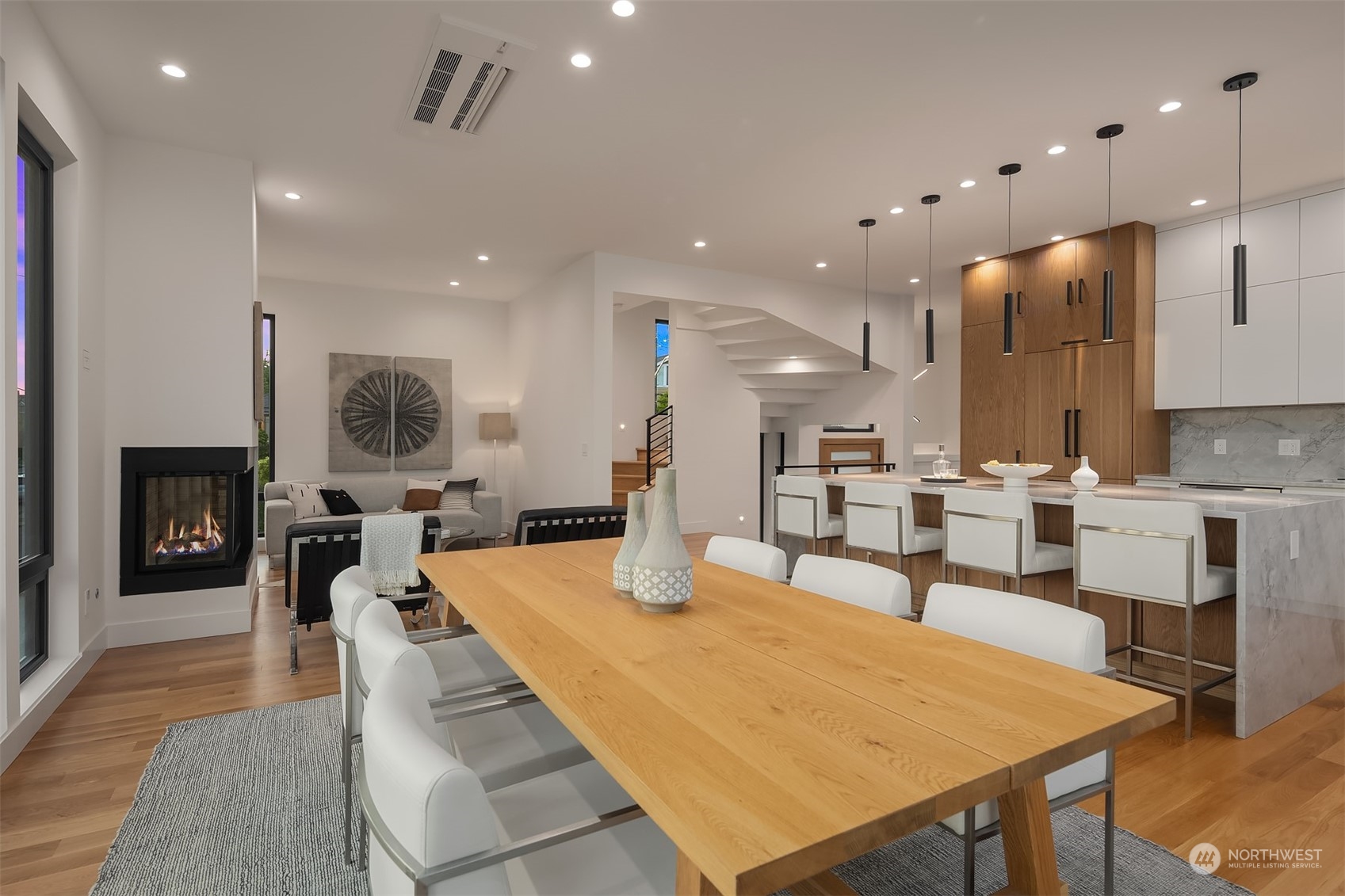 1908 28th Avenue W