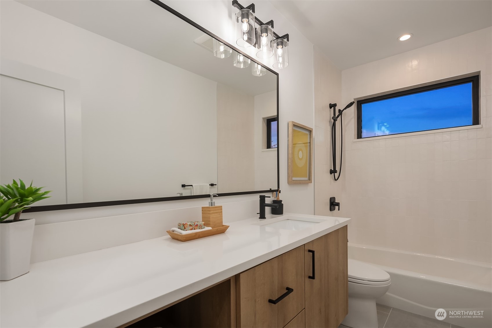 1908 28th Avenue W