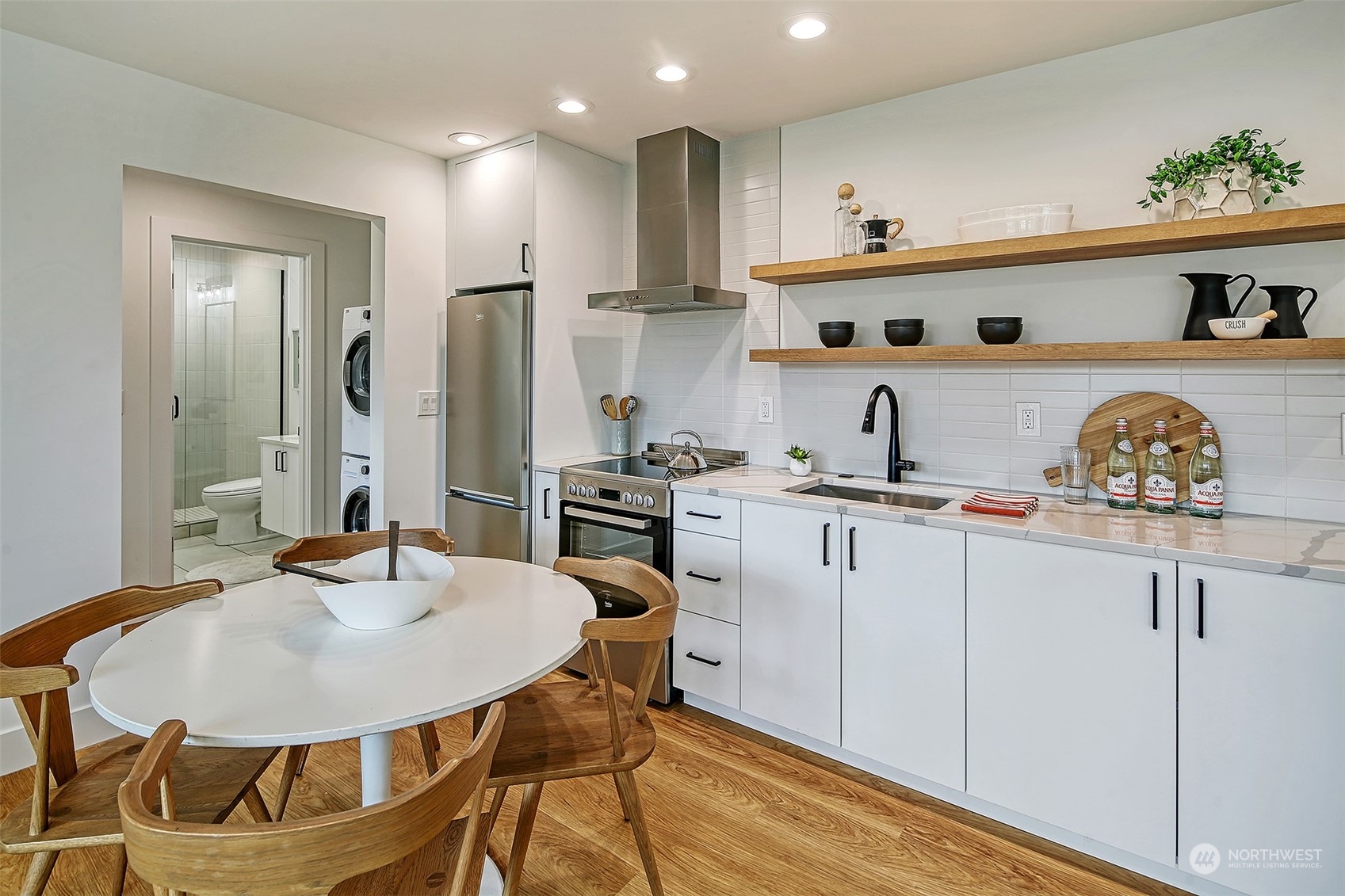 1908 28th Avenue W