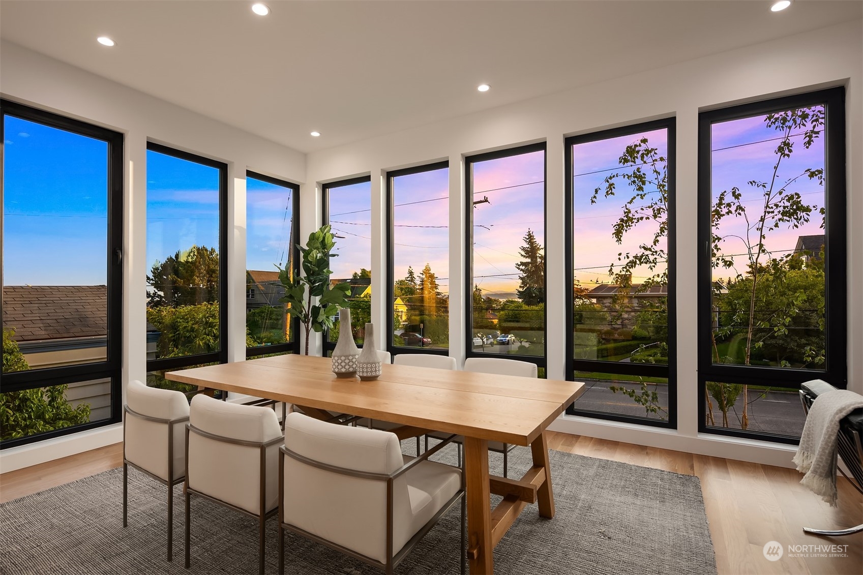 1908 28th Avenue W