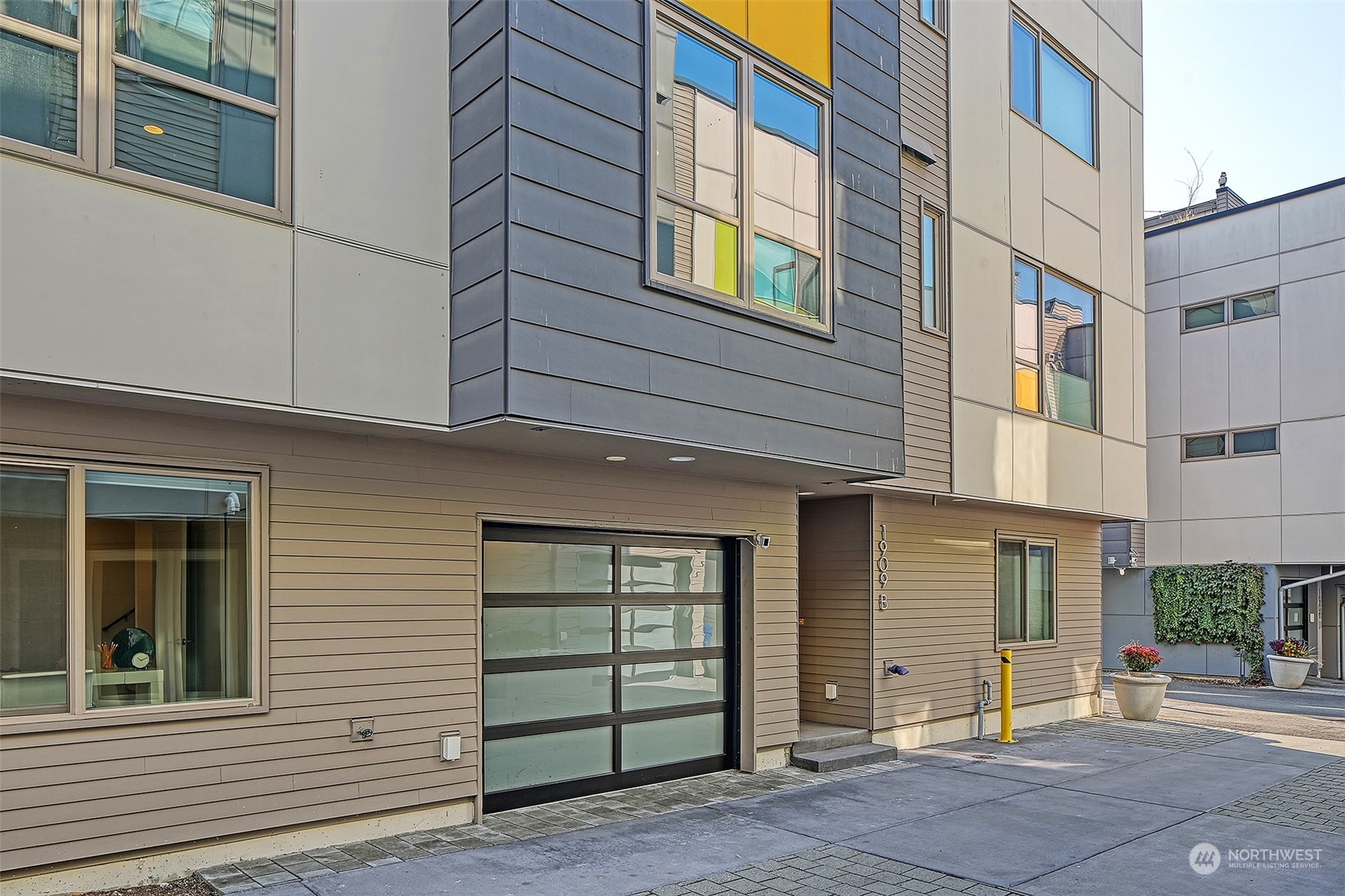 1909 25th Avenue S #A