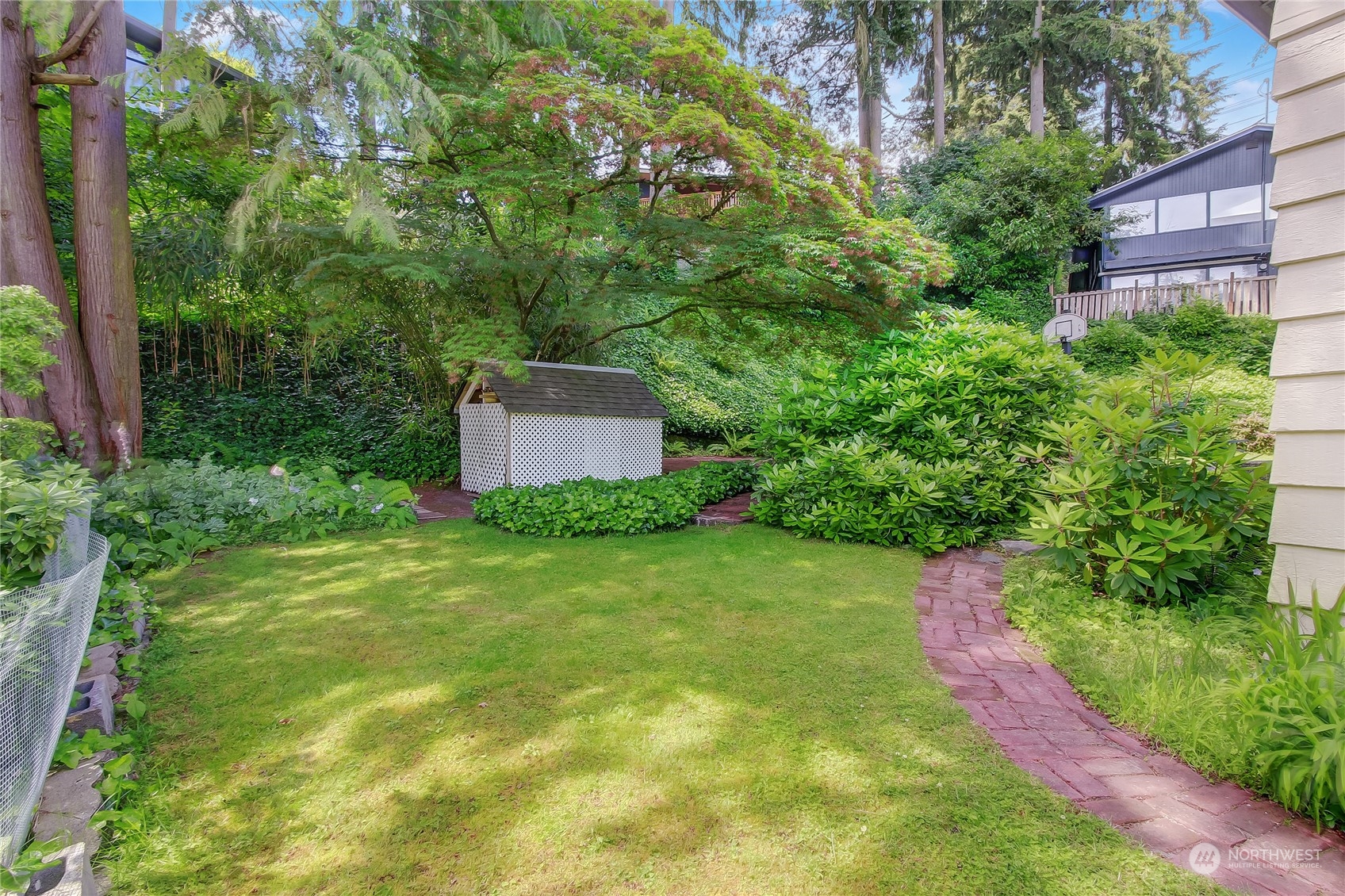 1209 NE Perkins Way