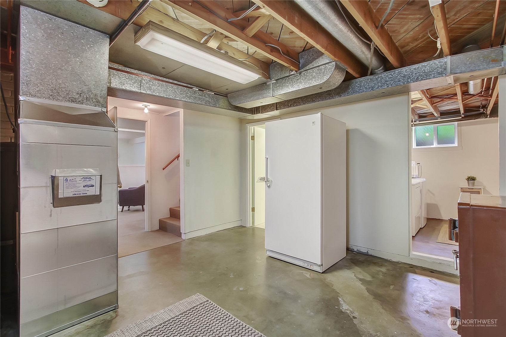 1209 NE Perkins Way