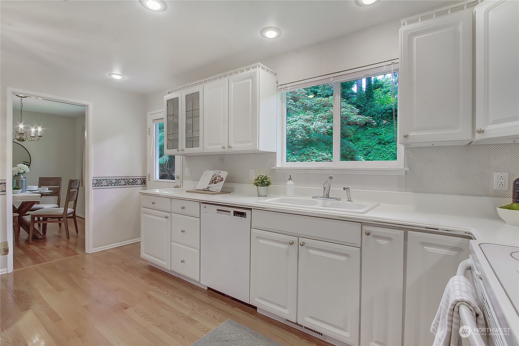 1209 NE Perkins Way
