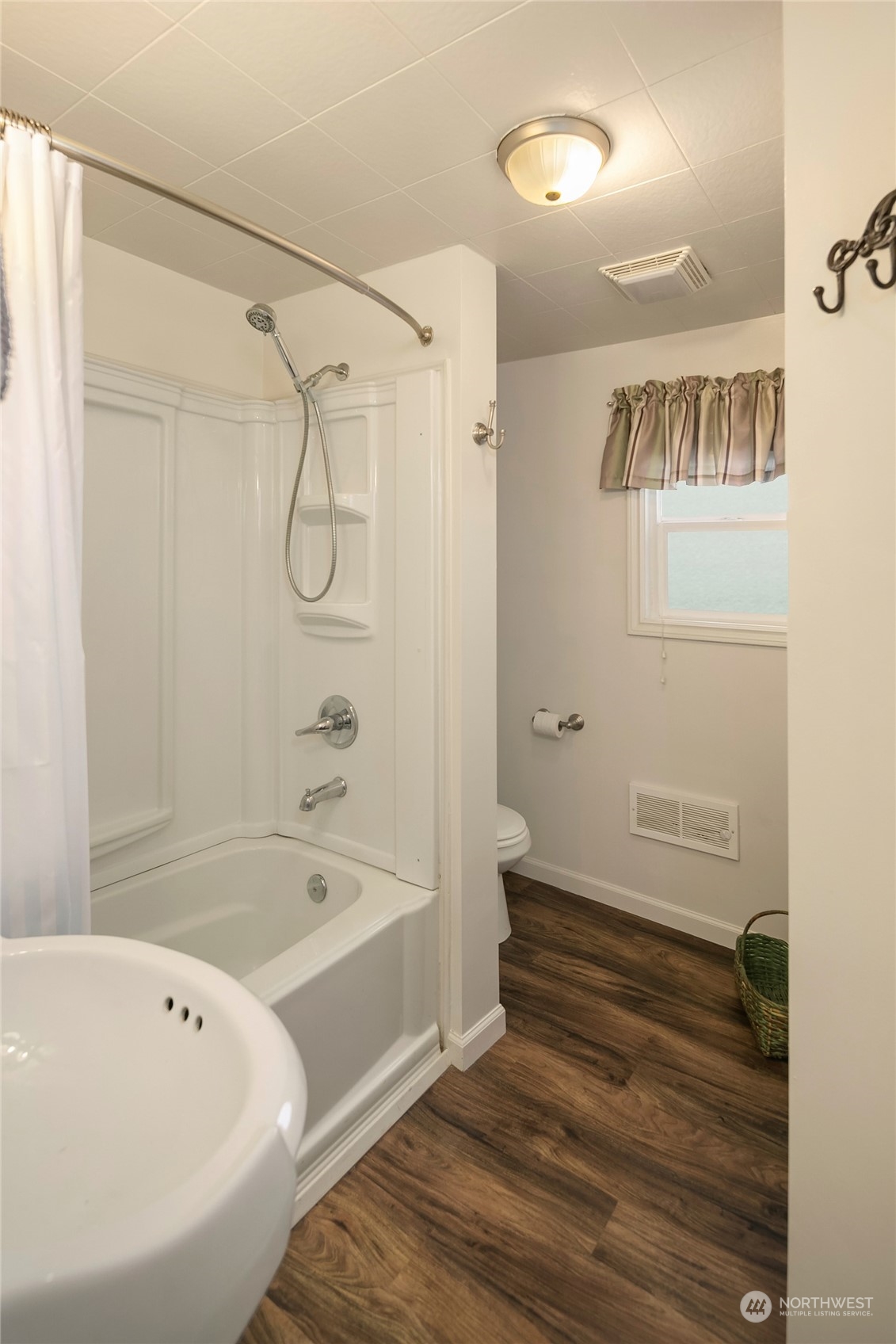 3907 High Street , -1272