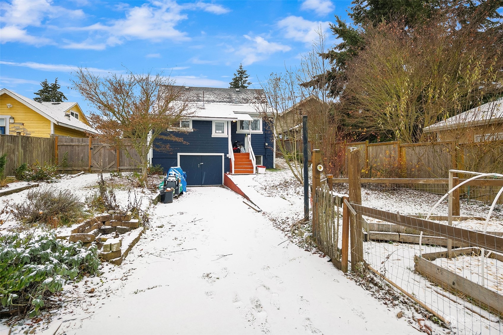 3907 High Street , -1272