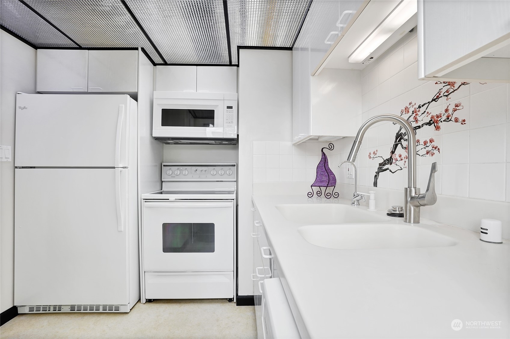 308 E Republican Street #412