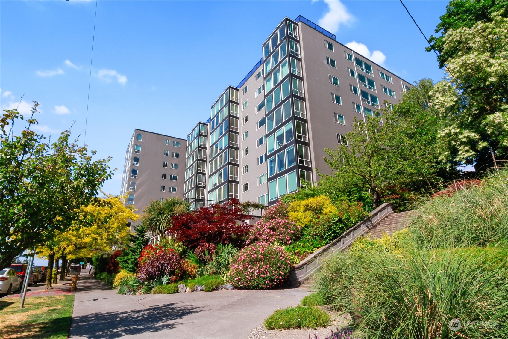 308 E Republican Street #412