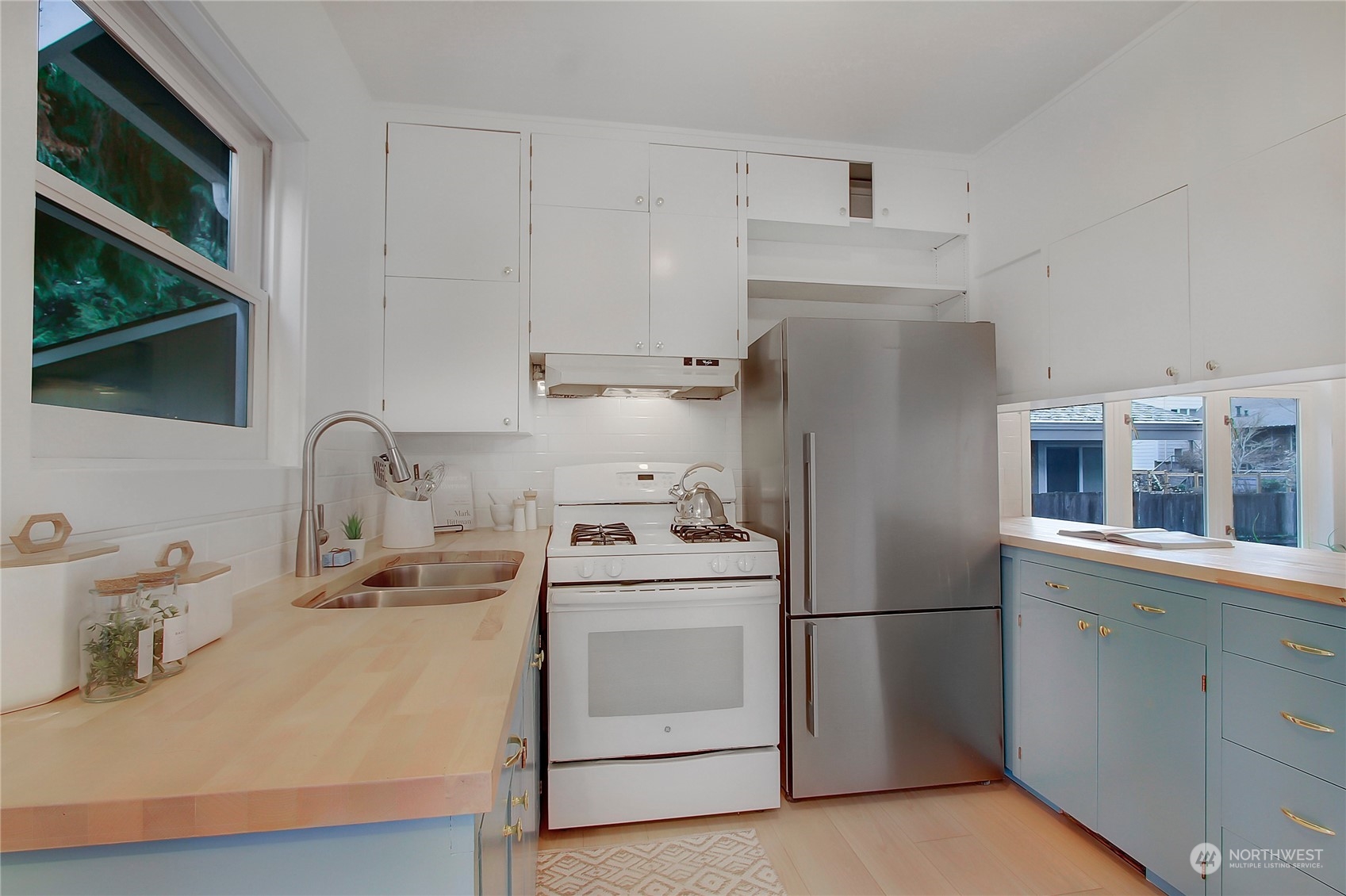 3225 NE 91st Street