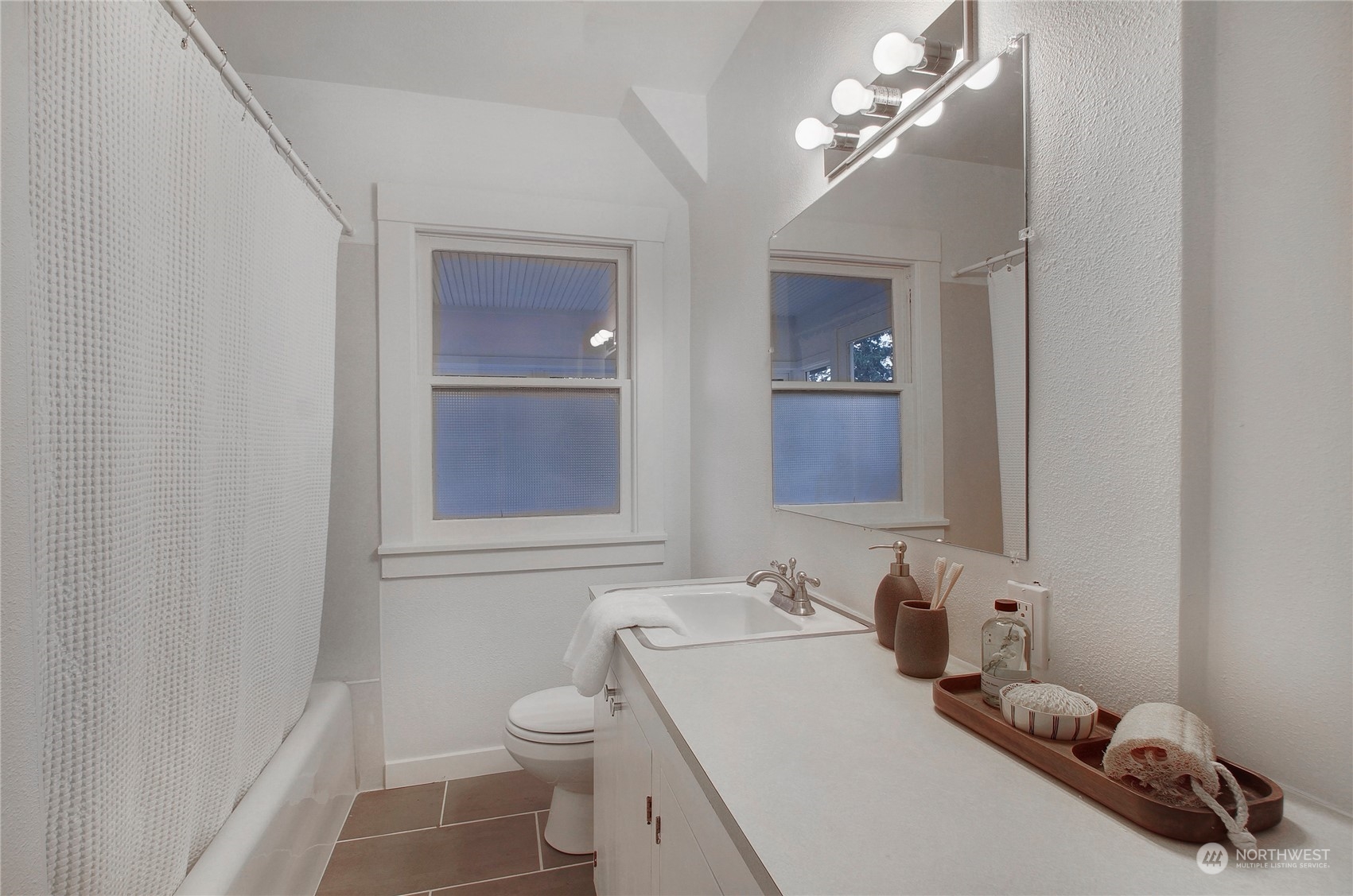 3225 NE 91st Street
