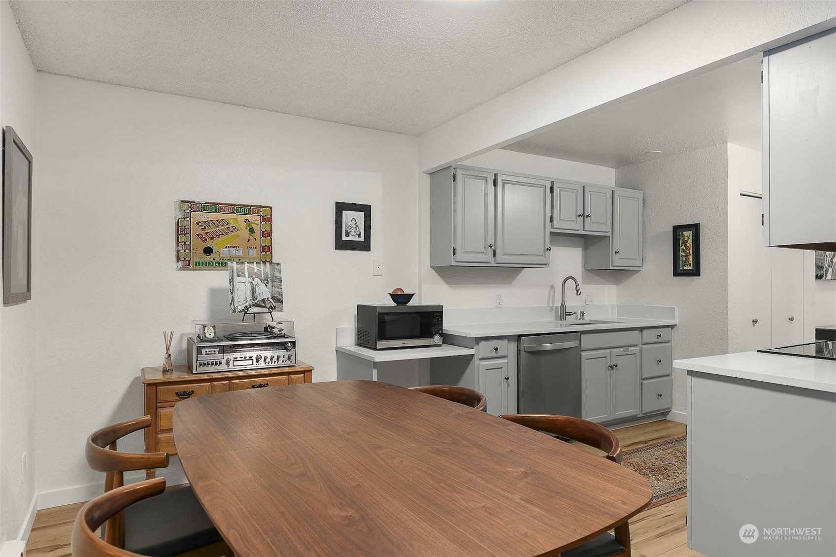 3635 Fremont Avenue N #102