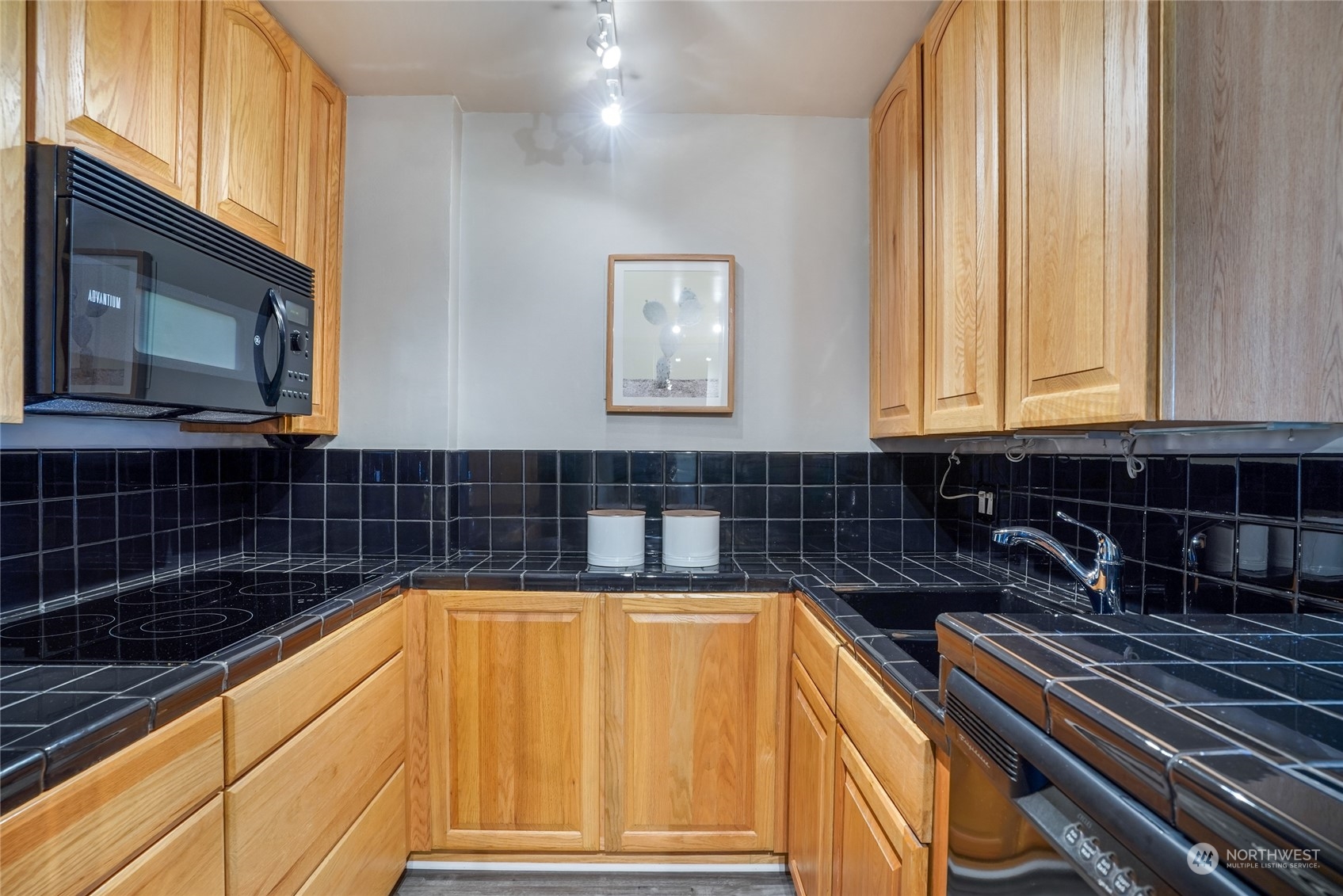 308 E Republican Street #410