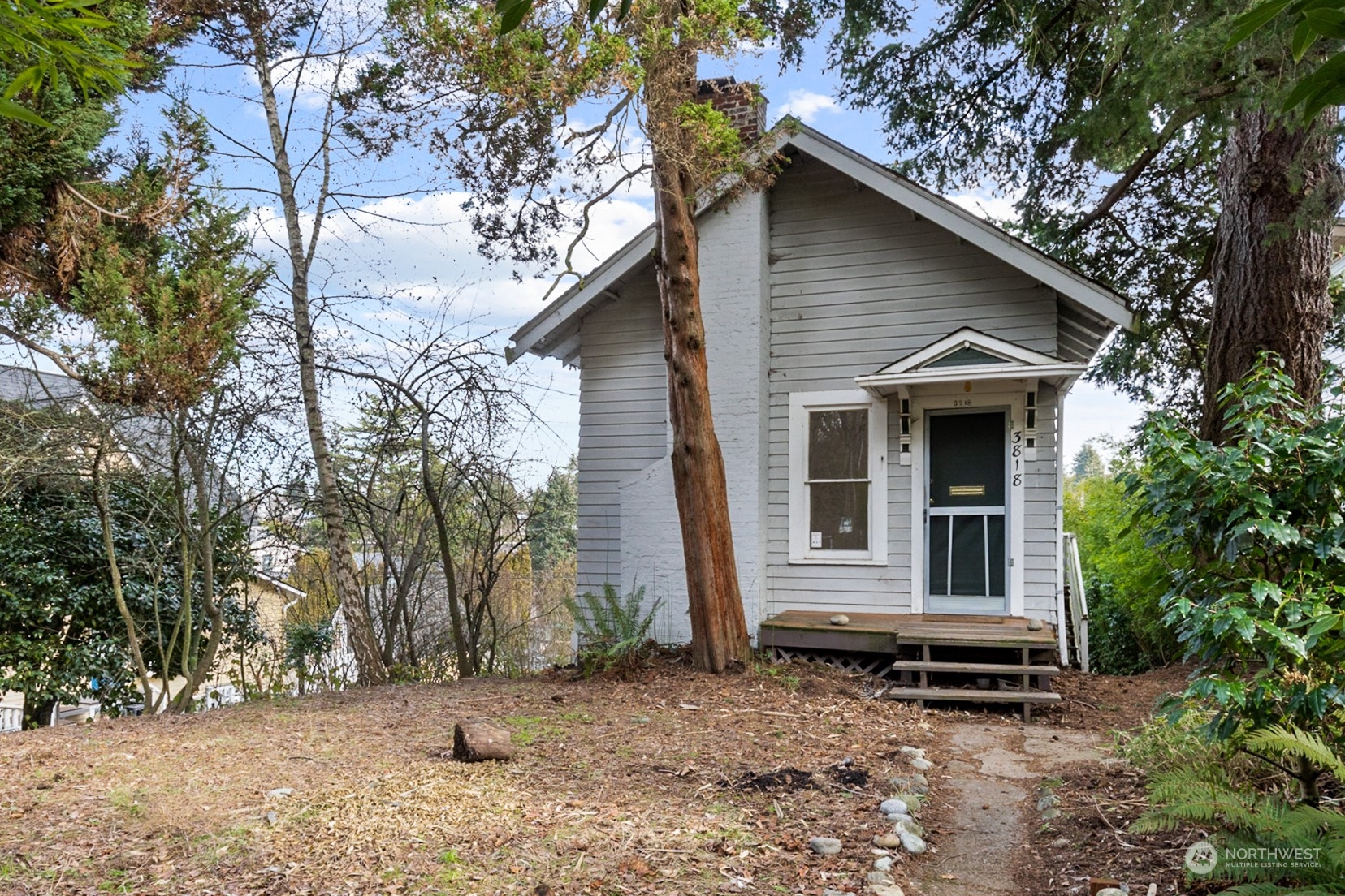 3818 36th Avenue W