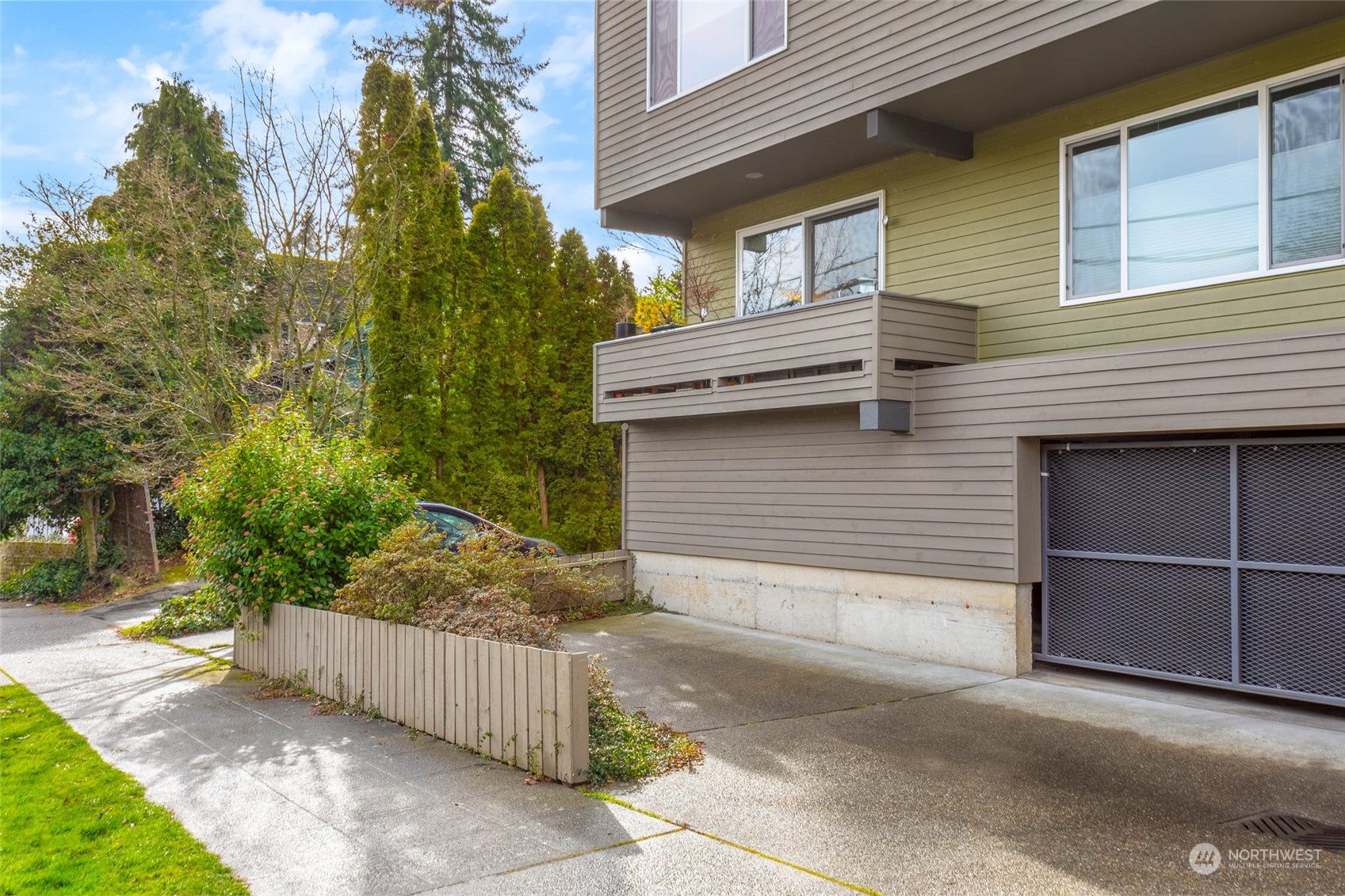 1109 N Allen Place #202