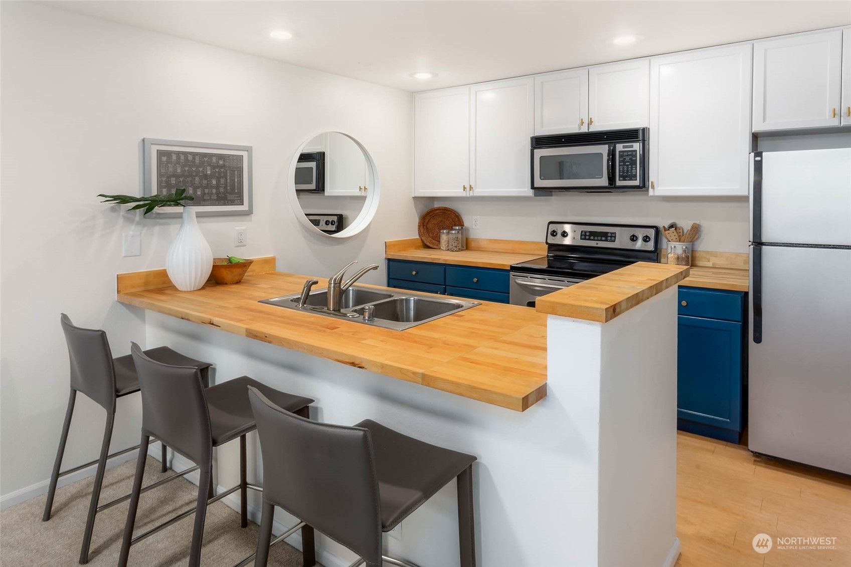 1109 N Allen Place #202