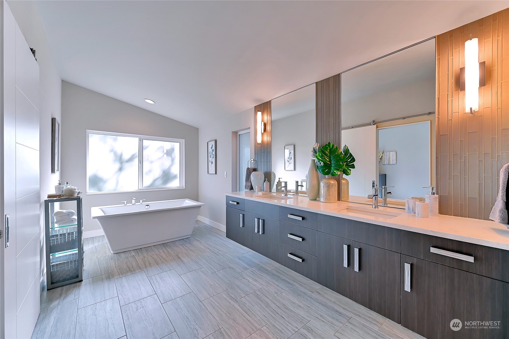 1615 N 167th Street