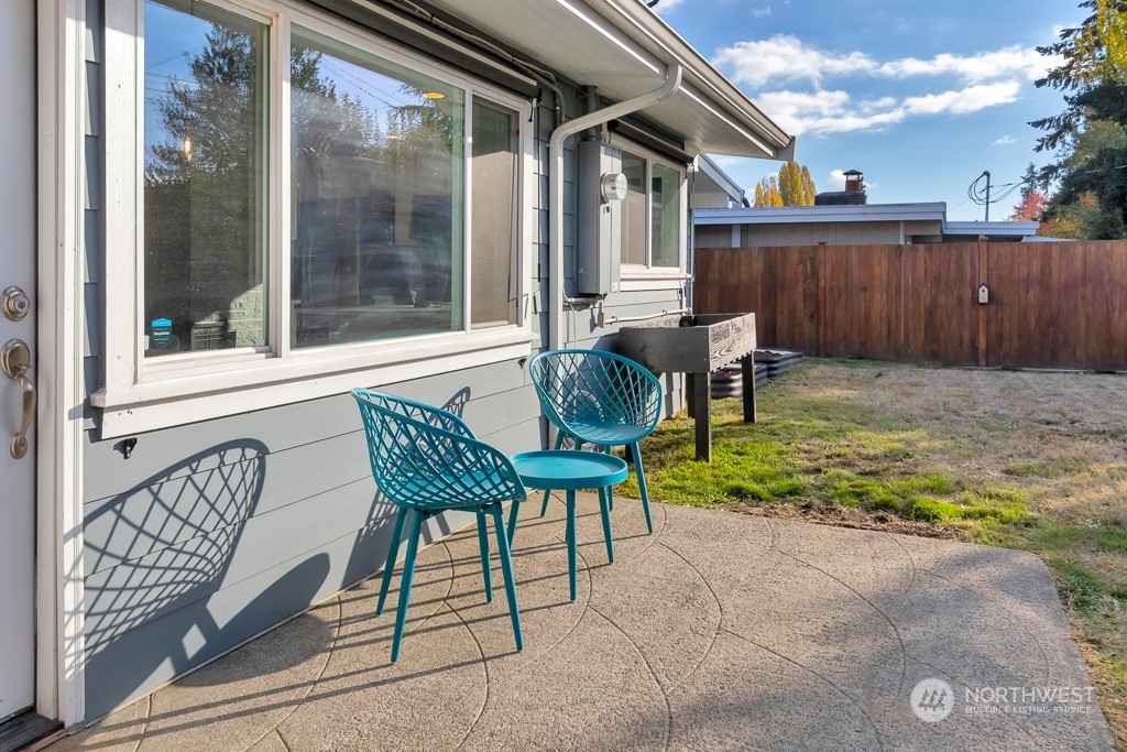 9203 29th Avenue SW