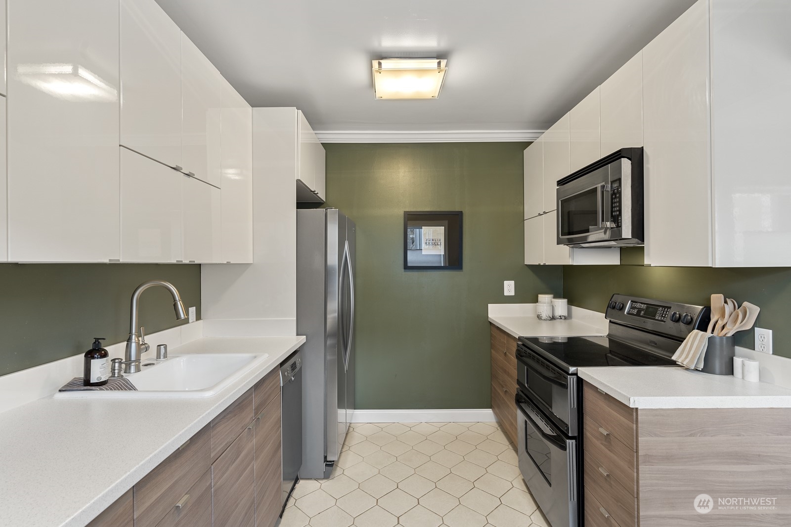 1136 13th Avenue #105