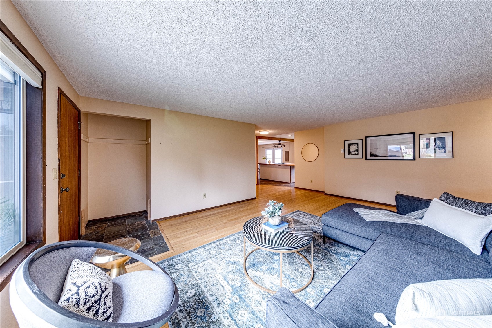 2123 W 6th Street